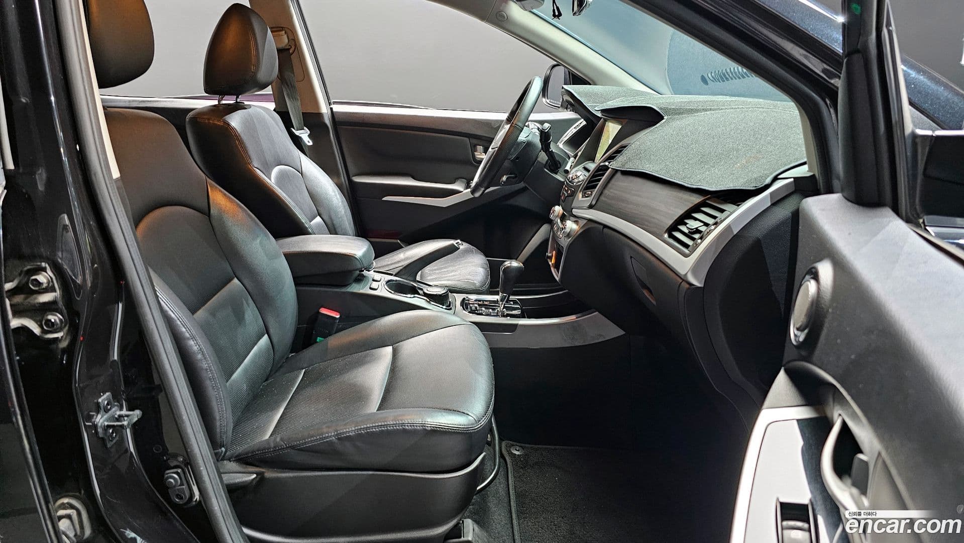 Main__Slider__Photo:KORANDO KG_Mobility_Ssangyong 2015.3-9