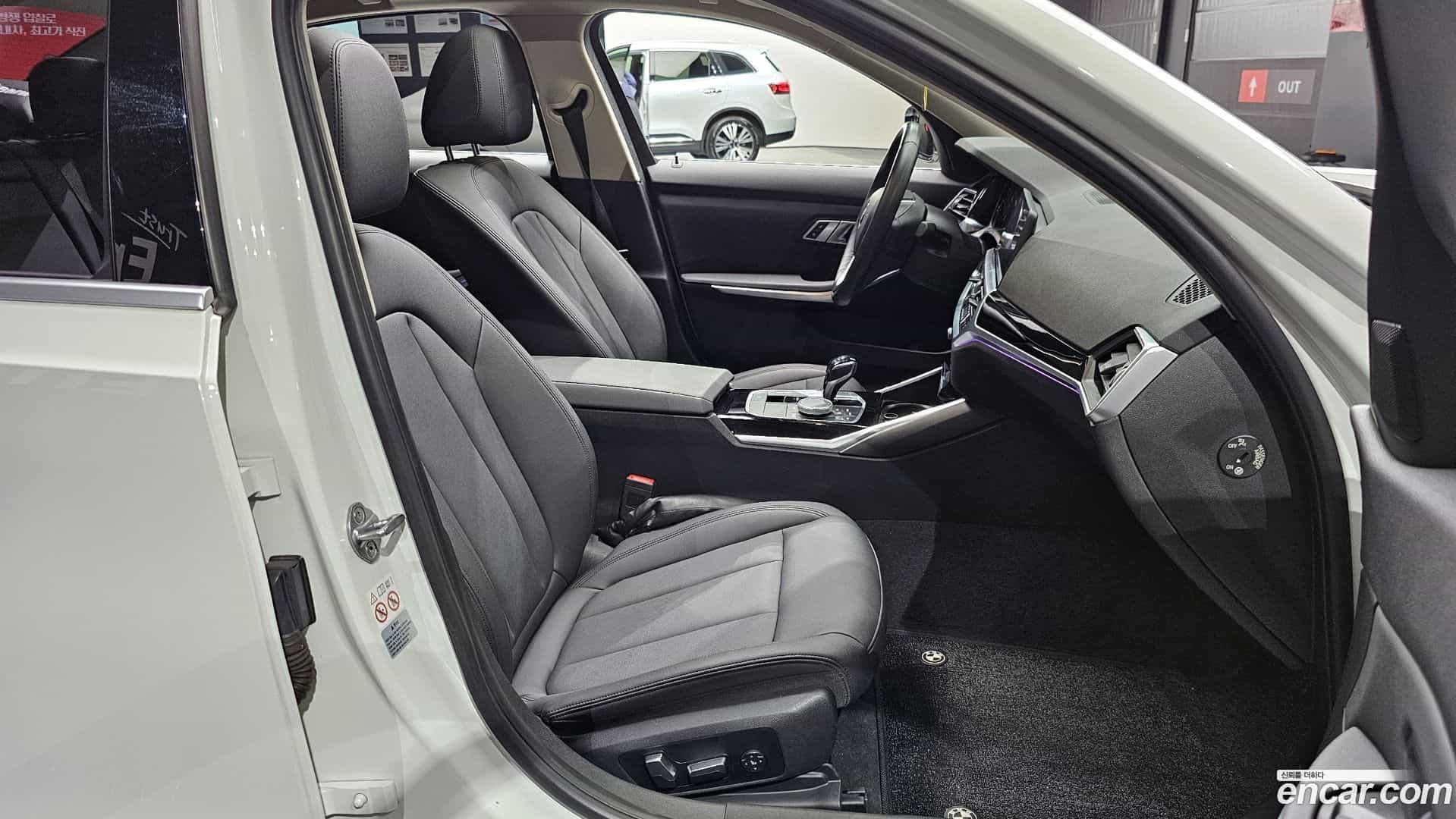 3-Series BMW 2019.3-INNER-010