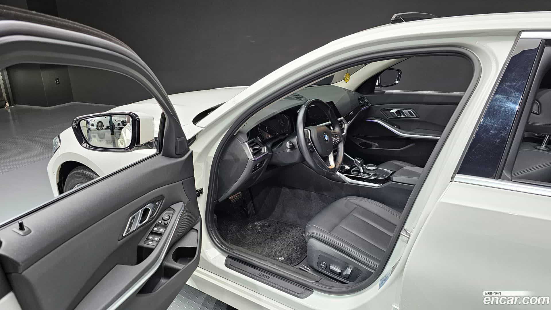 3-Series BMW 2019.3-OPTION-015