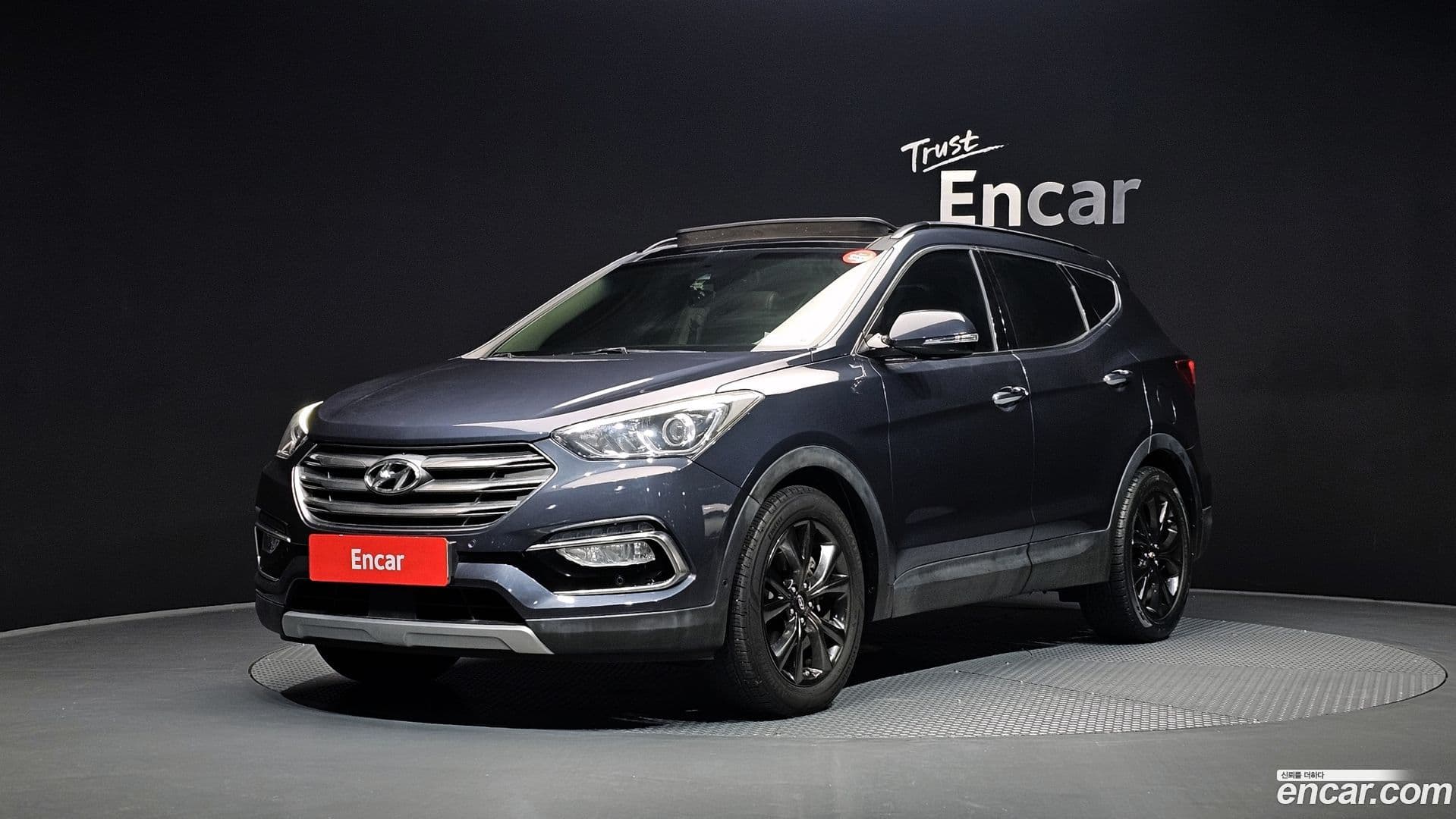 Main__Slider__Photo:Santafe Hyundai 2015.9-0