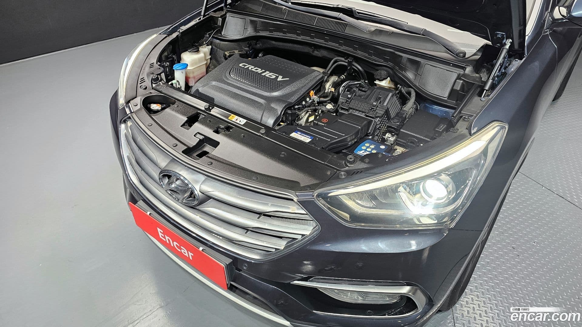 Main__Slider__Photo:Santafe Hyundai 2015.9-5