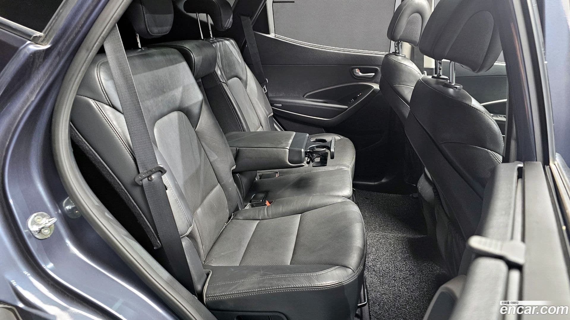 Main__Slider__Photo:Santafe Hyundai 2015.9-11