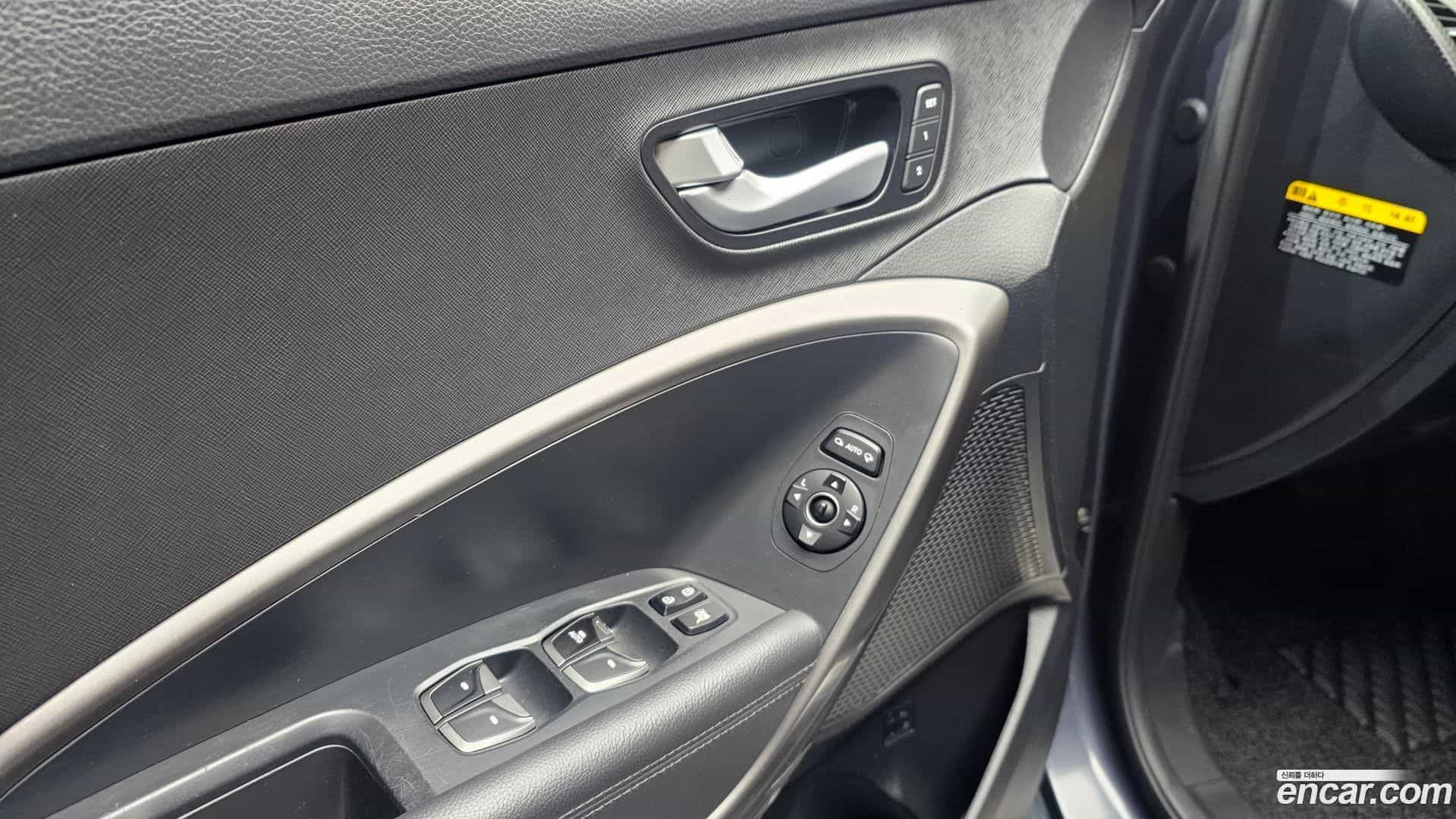 Santafe Hyundai 2015.9-OPTION-021