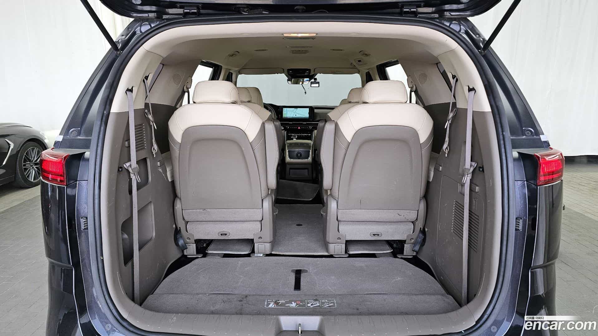 Canival Kia 2020.8-OPTION-024