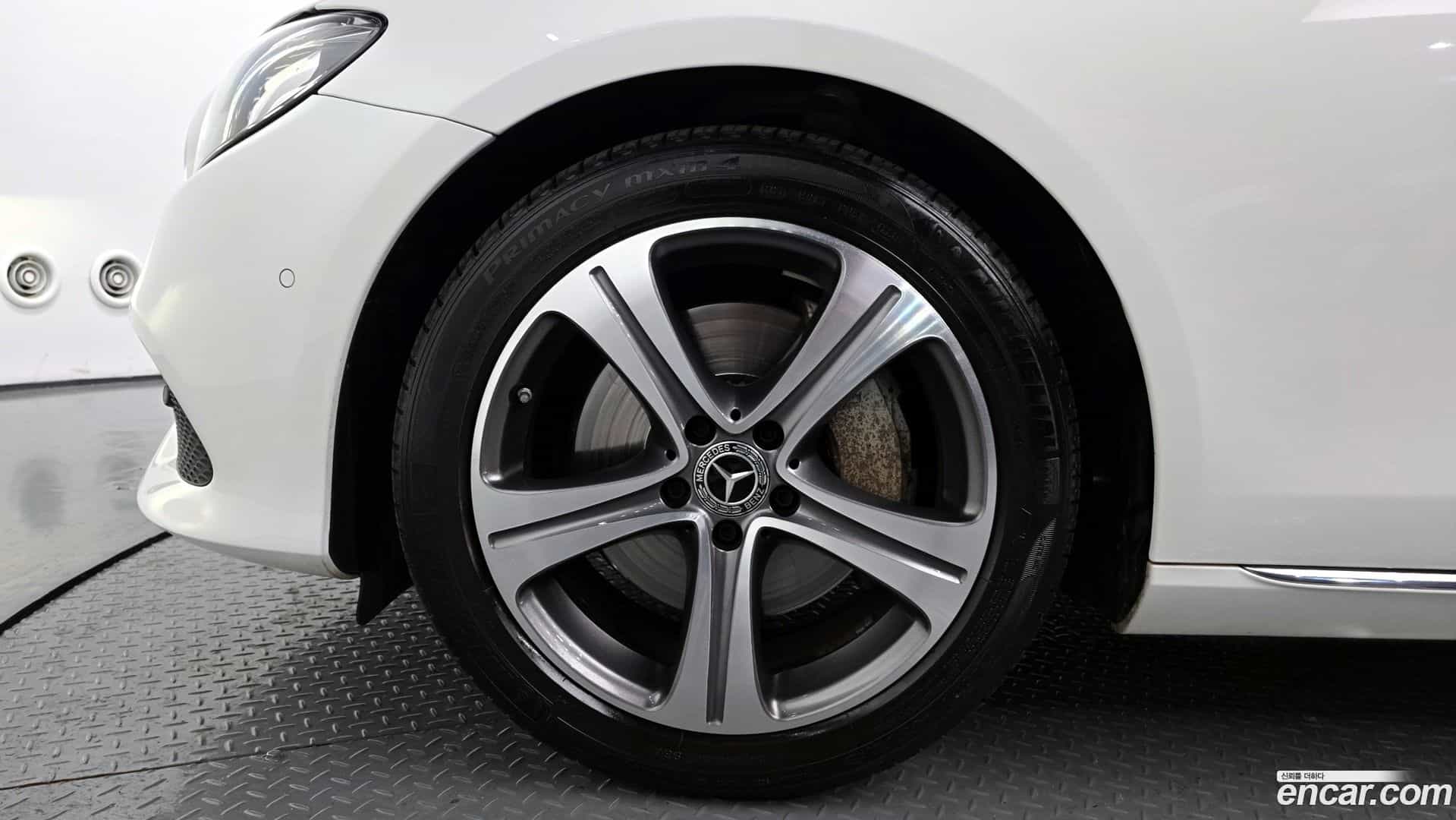 E-Class Mercedes-Benz 2019.5-OUTER-005