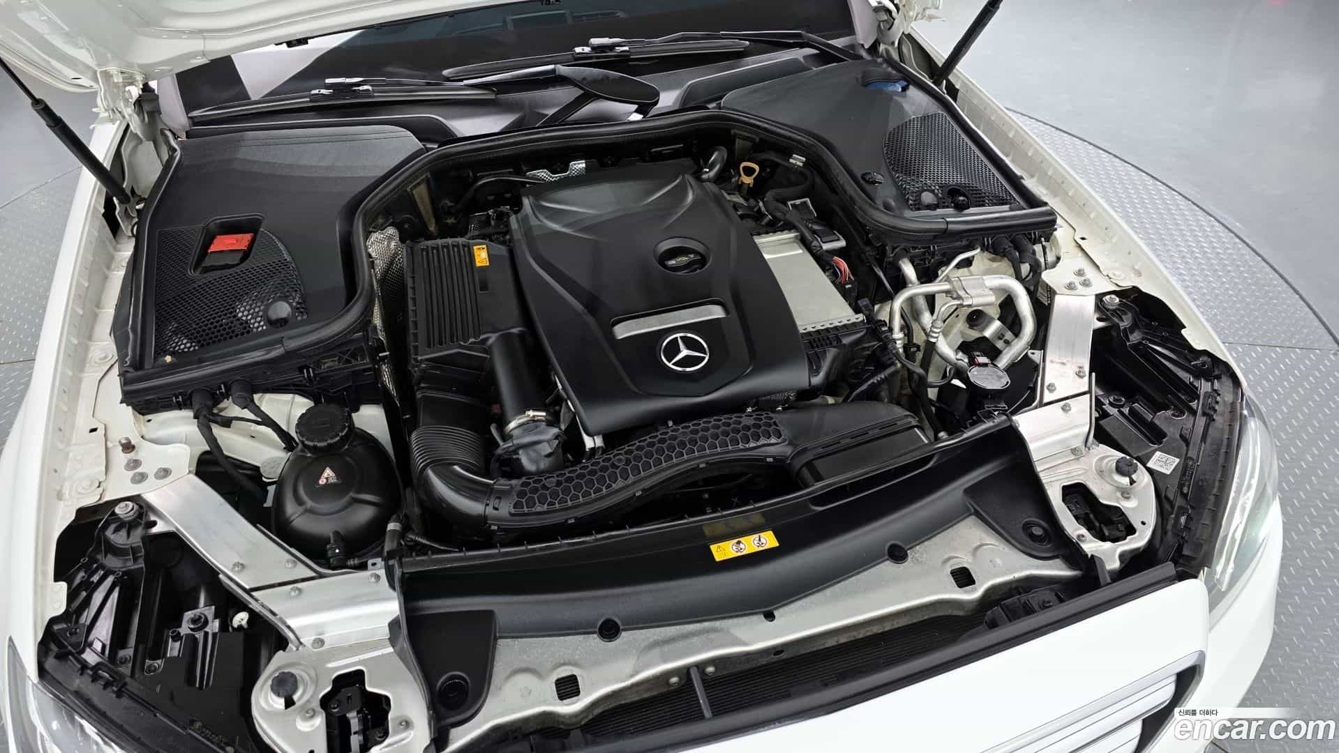 E-Class Mercedes-Benz 2019.5-OUTER-006