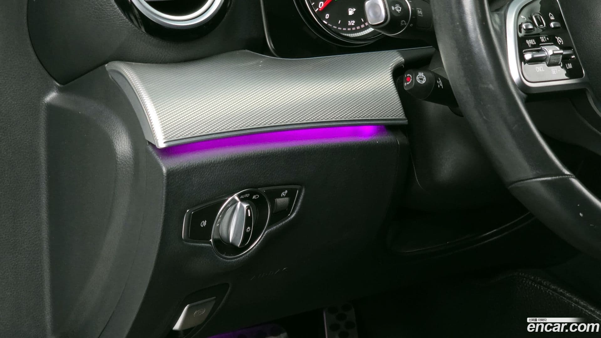 Main__Slider__Photo:E-Class Mercedes-Benz 2019.5-13