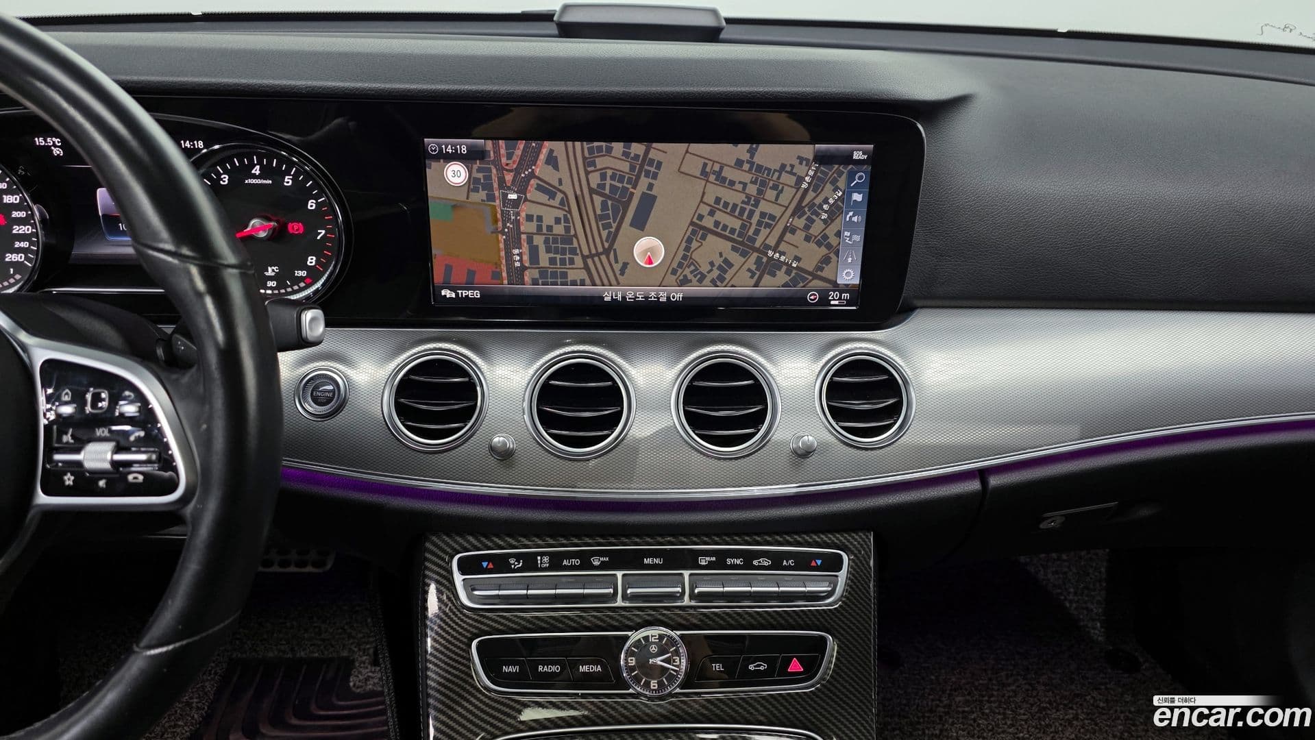 Main__Slider__Photo:E-Class Mercedes-Benz 2019.5-14