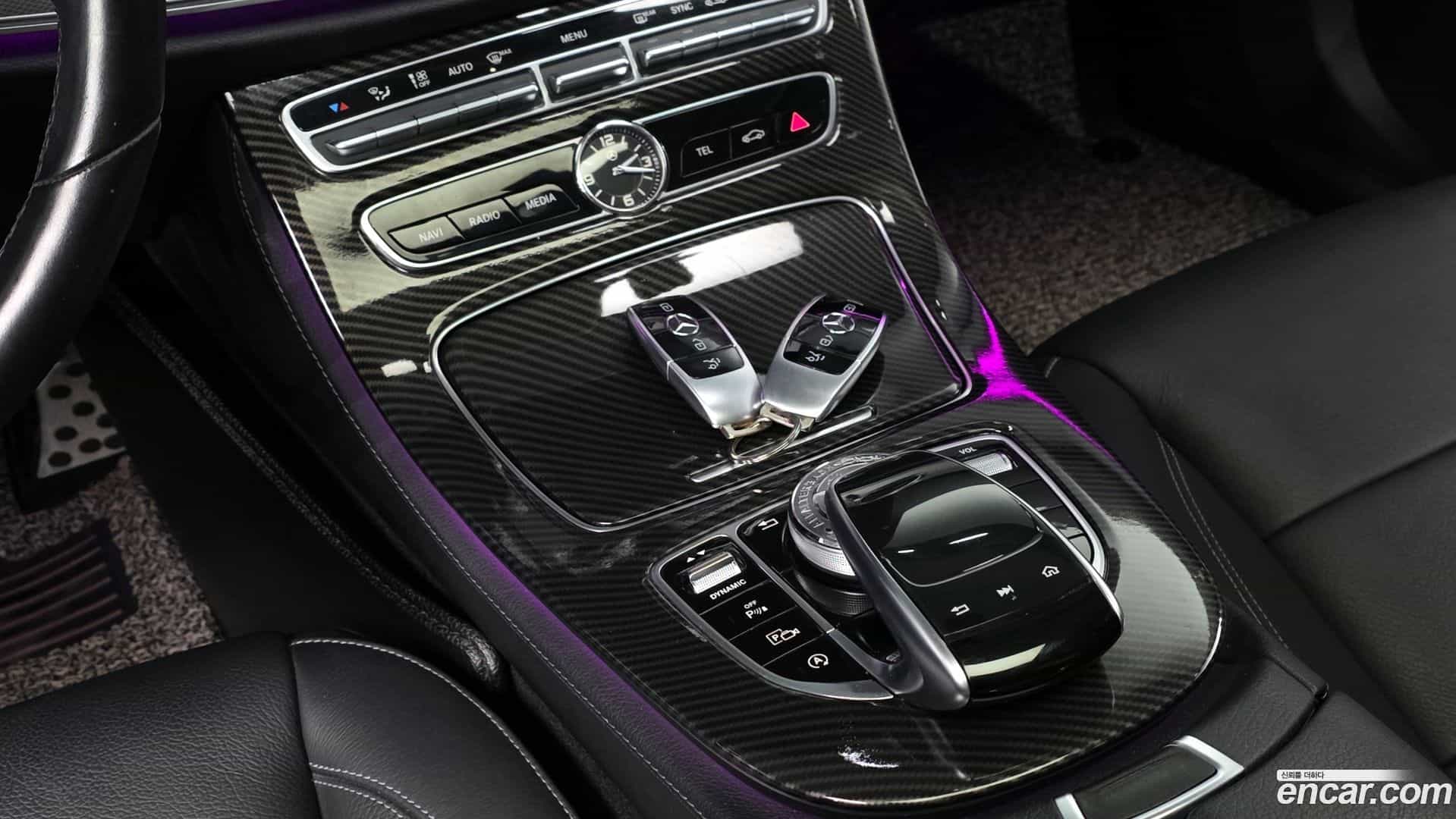 E-Class Mercedes-Benz 2019.5-OPTION-023