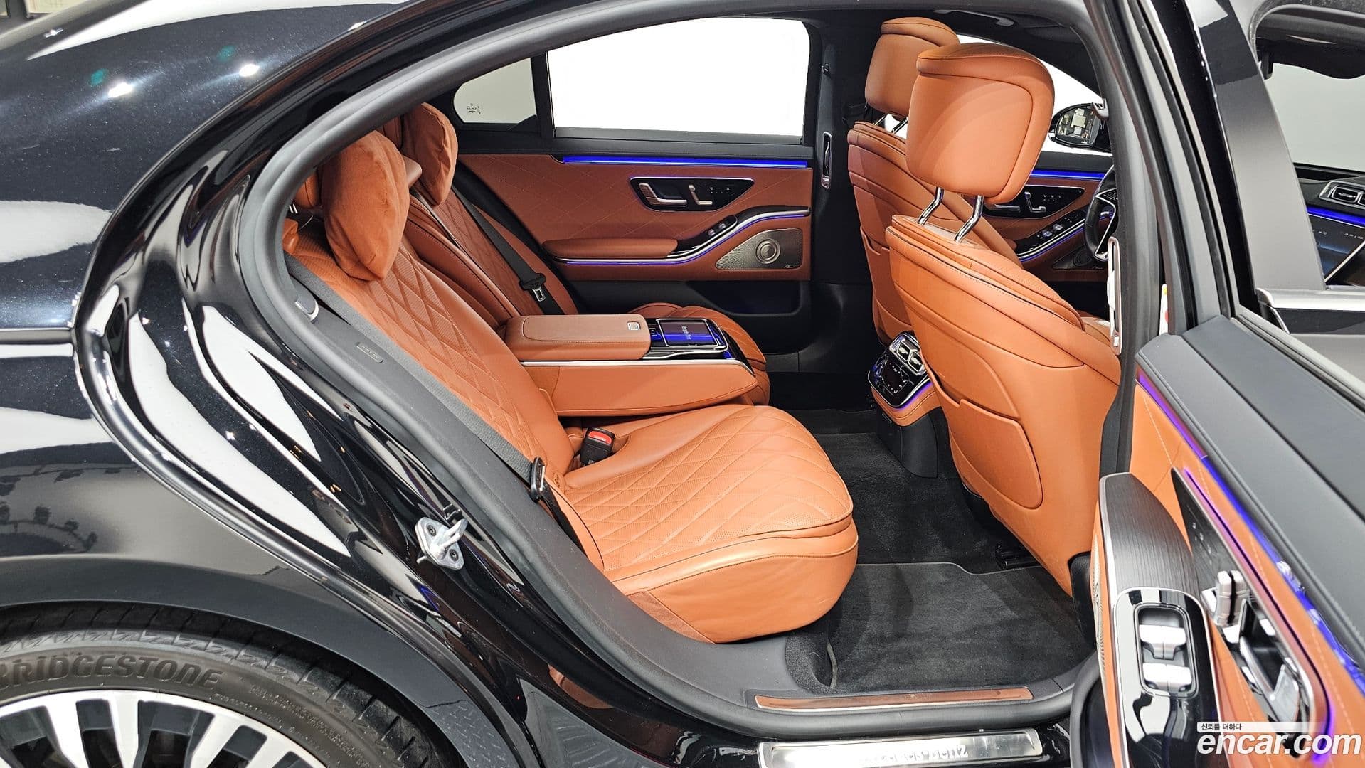 Main__Slider__Photo:S-Class Mercedes-Benz 2022.2-11