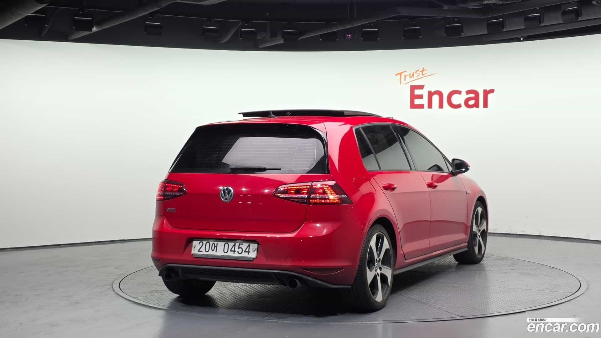 Golf Volkswagen 2016.5-OUTER-002