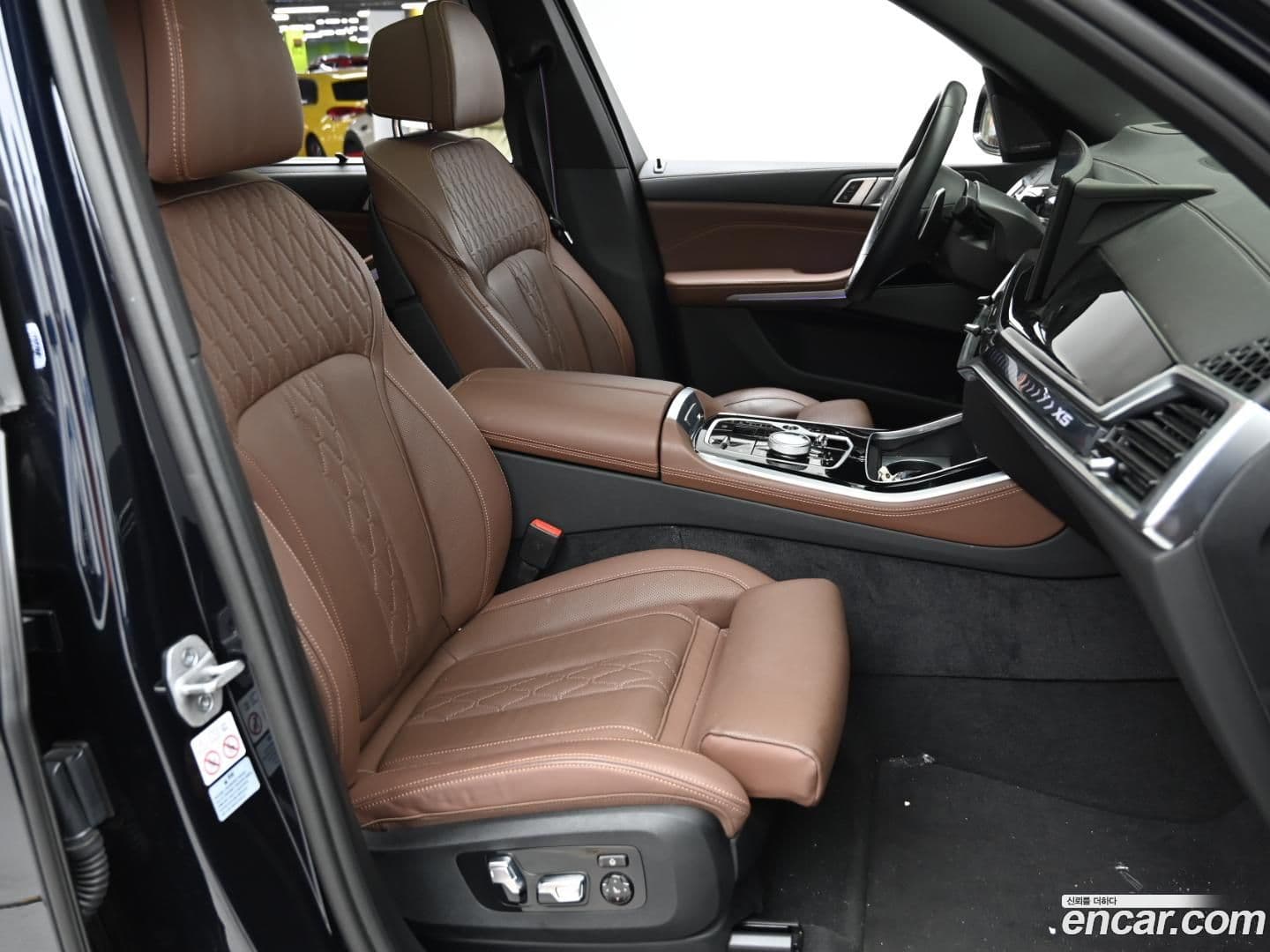 Main__Slider__Photo:X5 BMW 2024.0-9