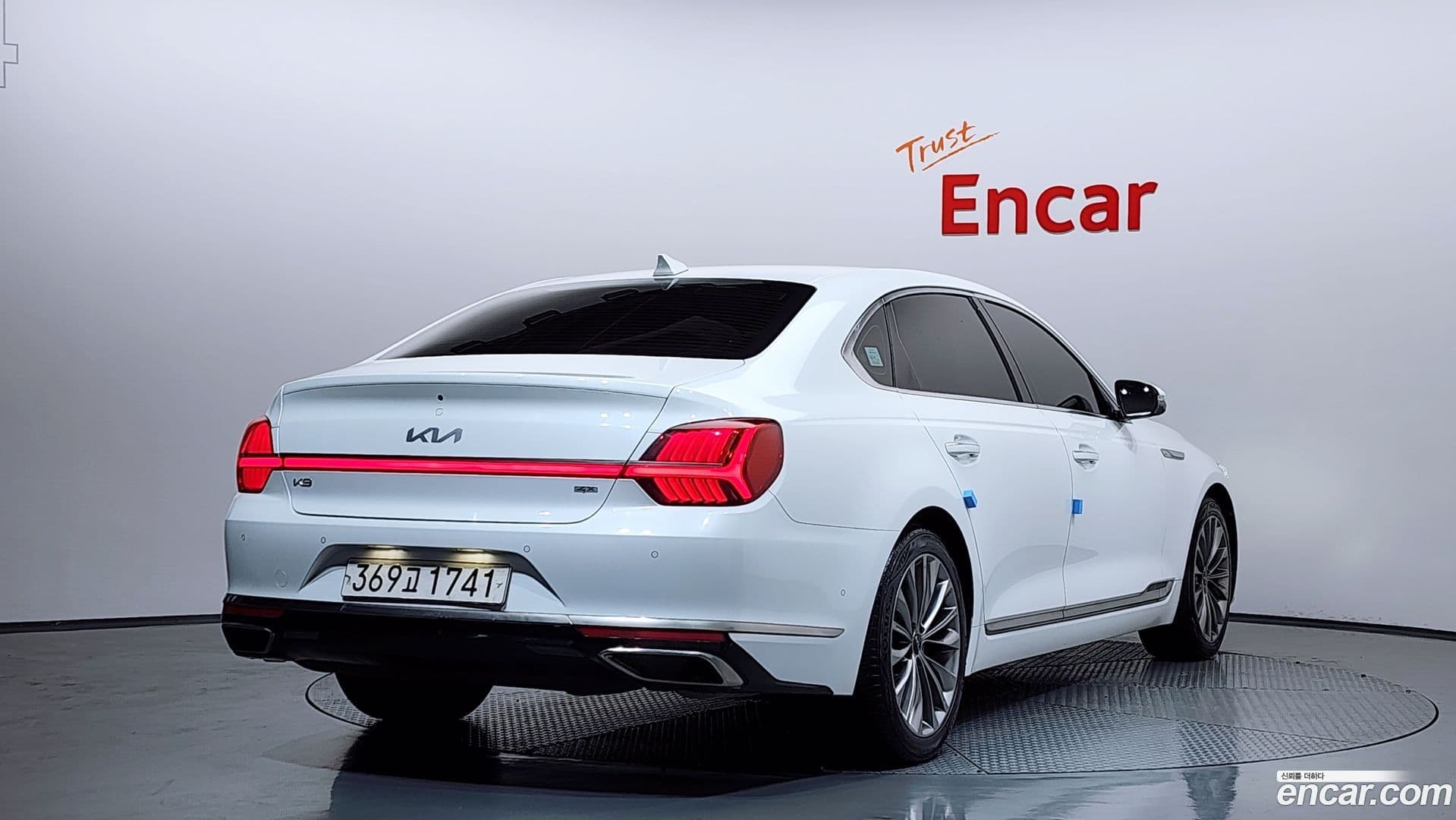 Main__Slider__Photo:K9 Kia 2021.9-1