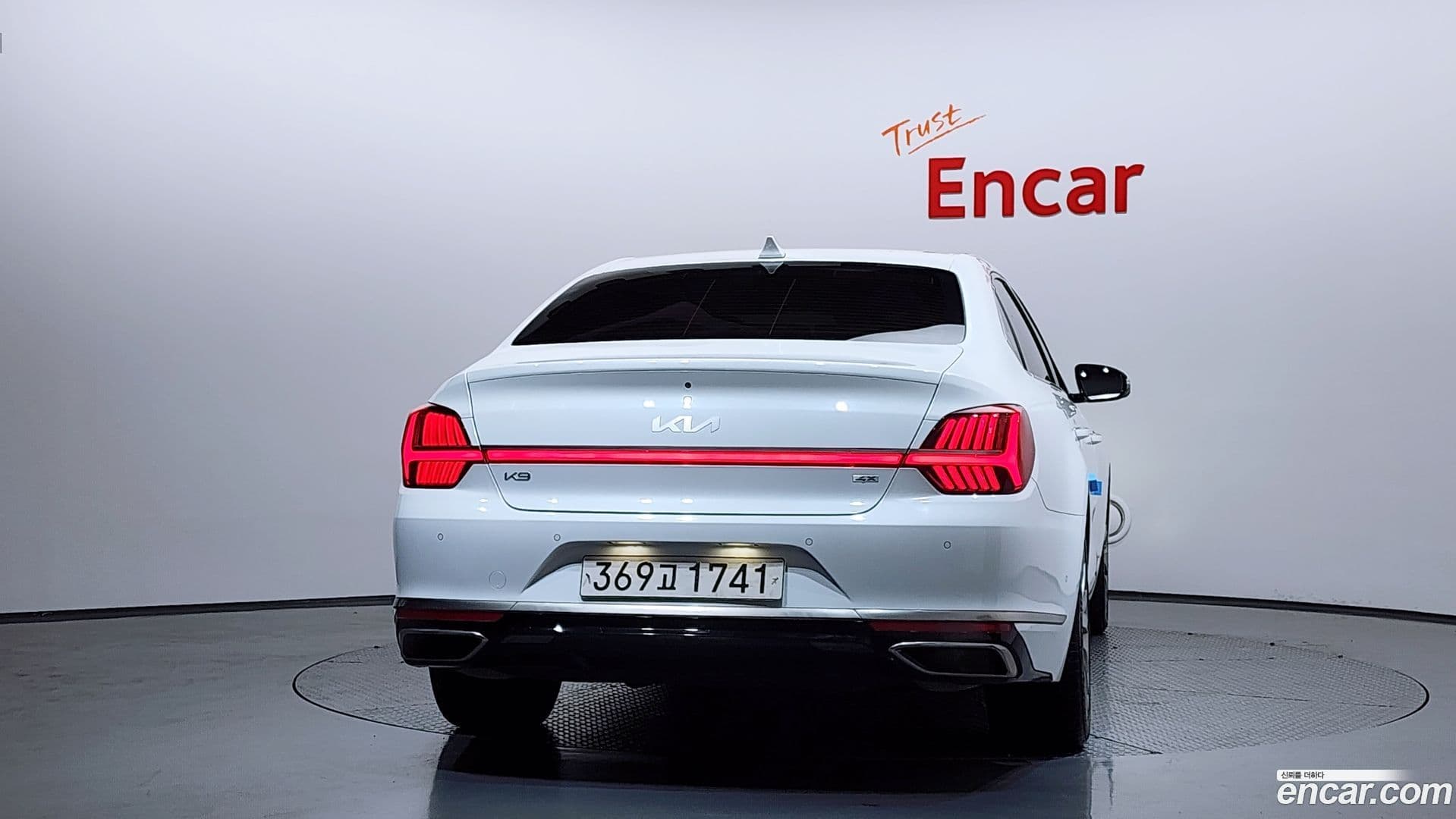 Main__Slider__Photo:K9 Kia 2021.9-3