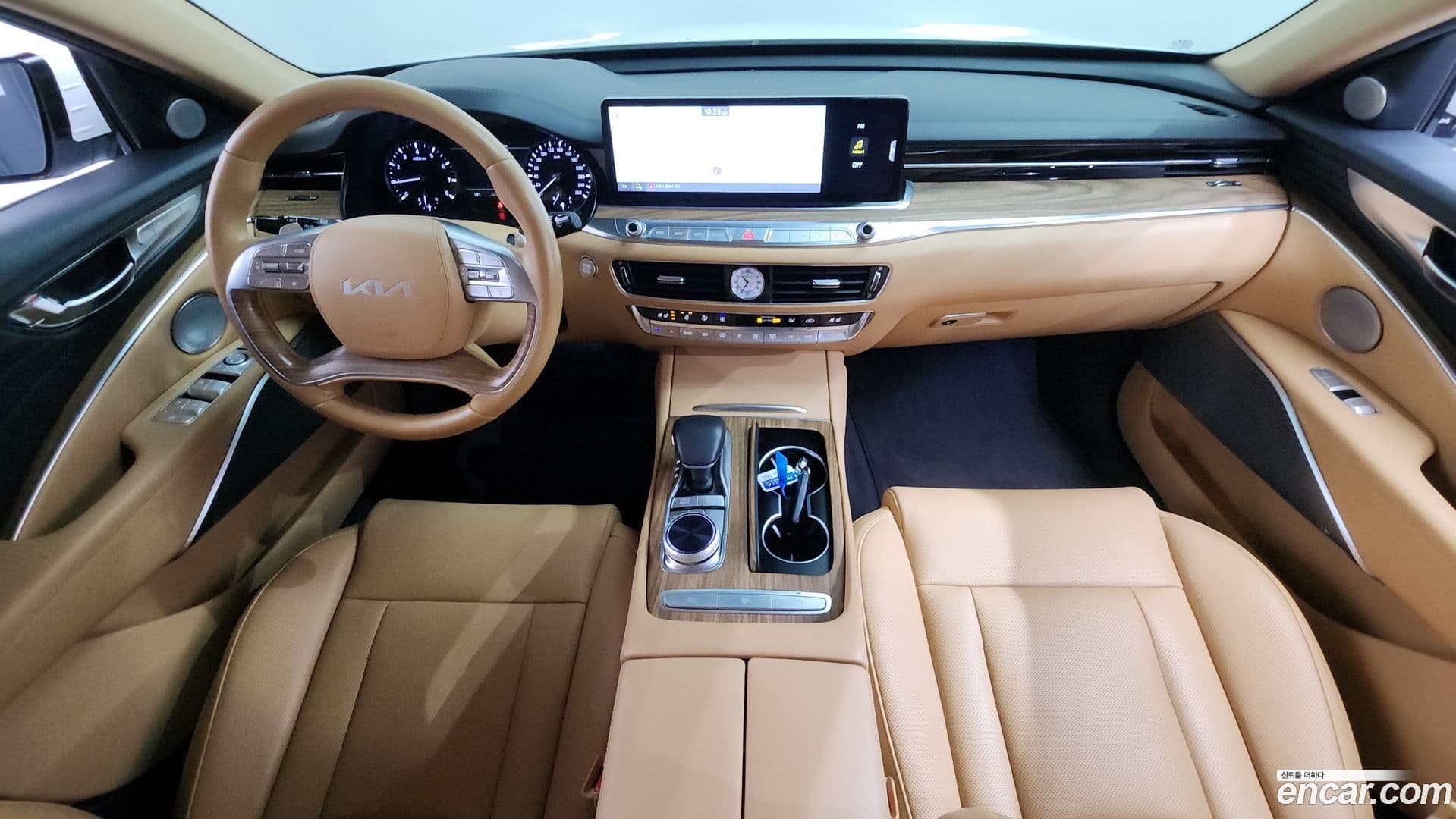 Main__Slider__Photo:K9 Kia 2021.9-6