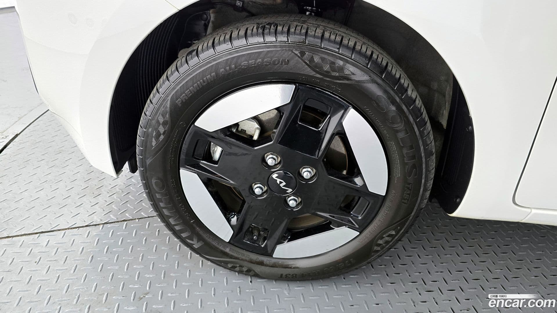 Main__Slider__Photo:RAY Kia 2024.2-4