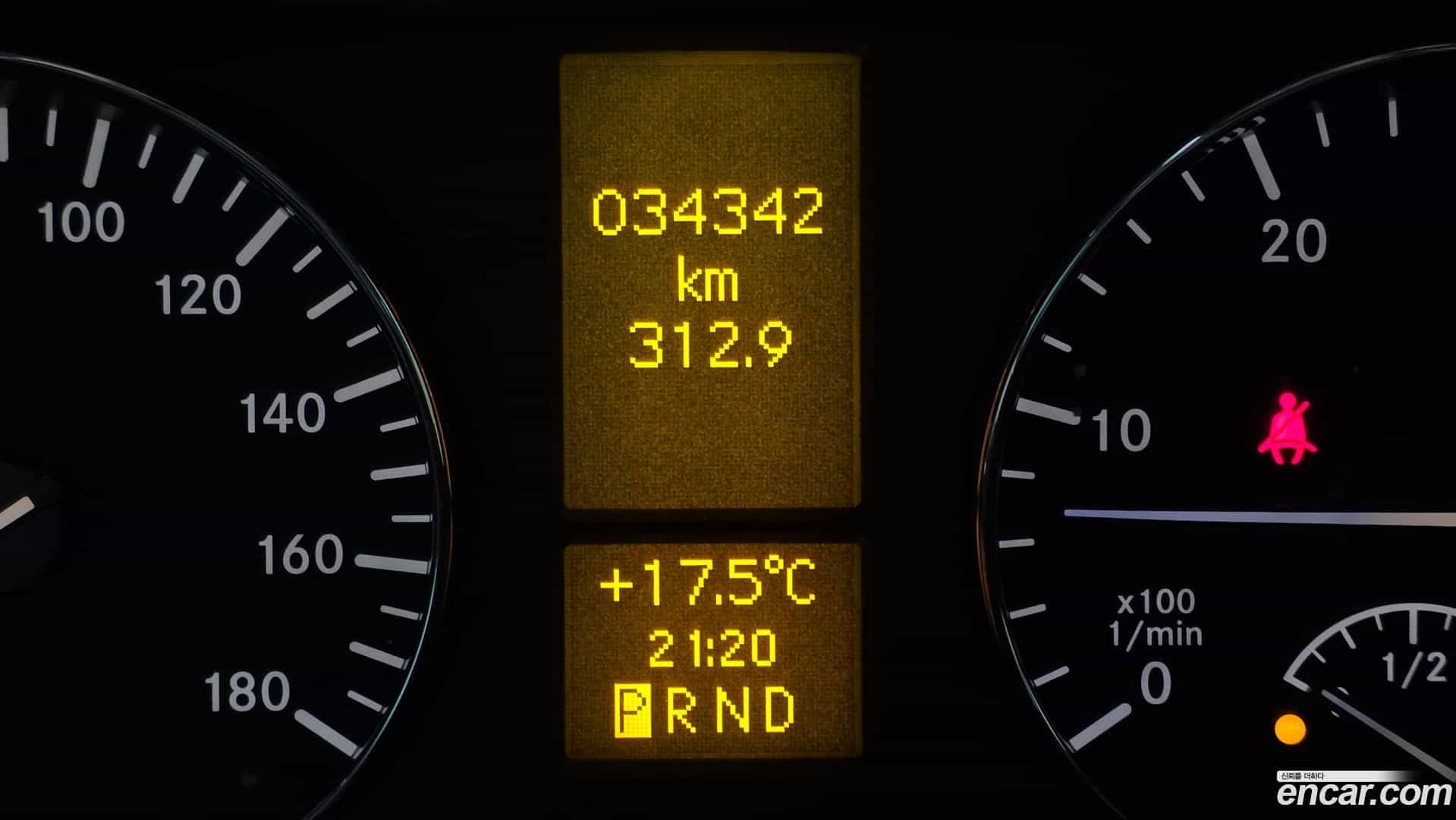 Sprinter Mercedes-Benz 2017.11-INNER-008