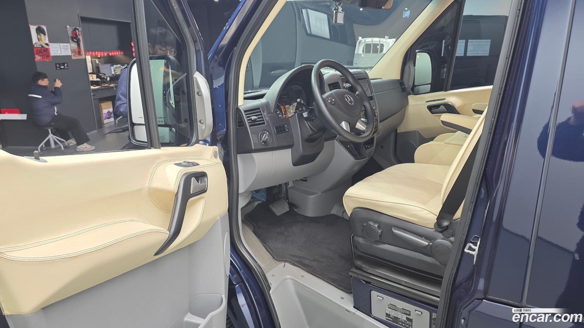 Main__Slider__Photo:Sprinter Mercedes-Benz 2017.11-10