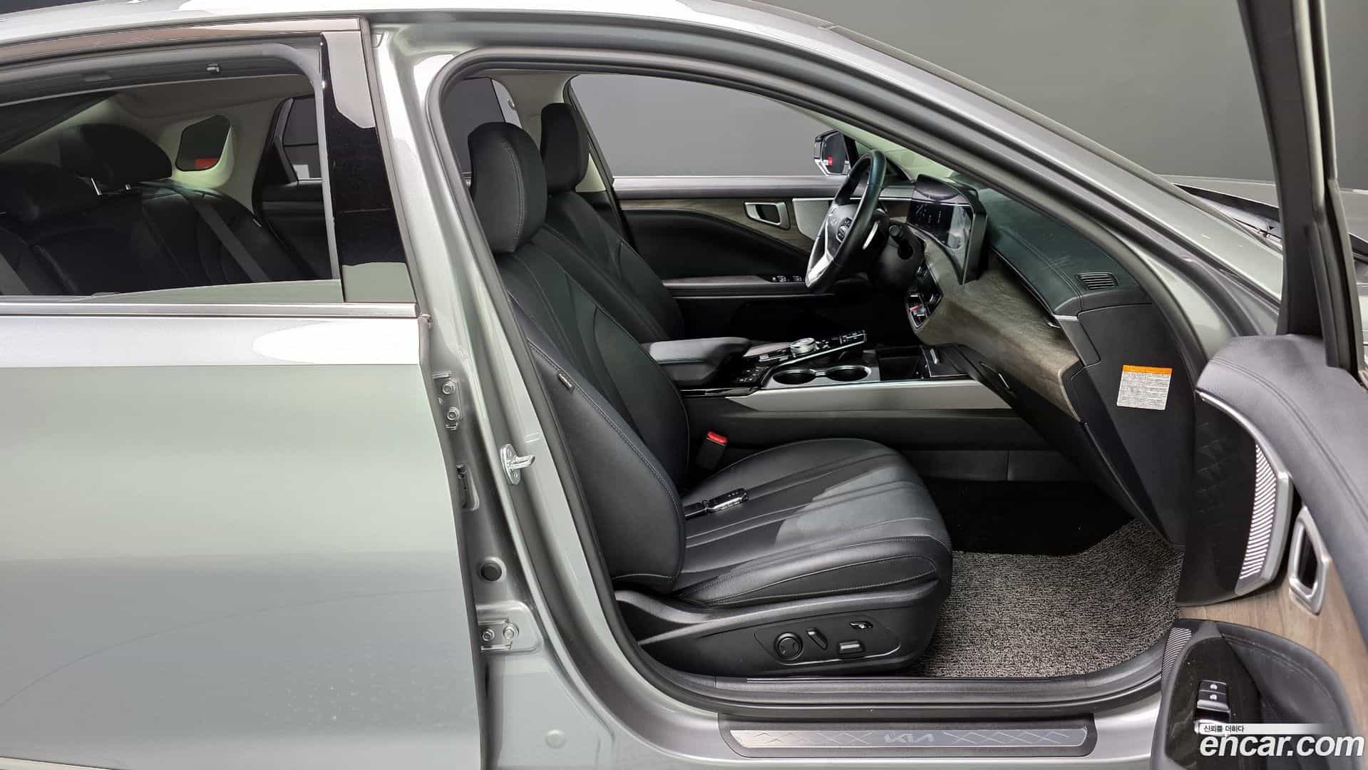 K8 Kia 2023.2-INNER-010