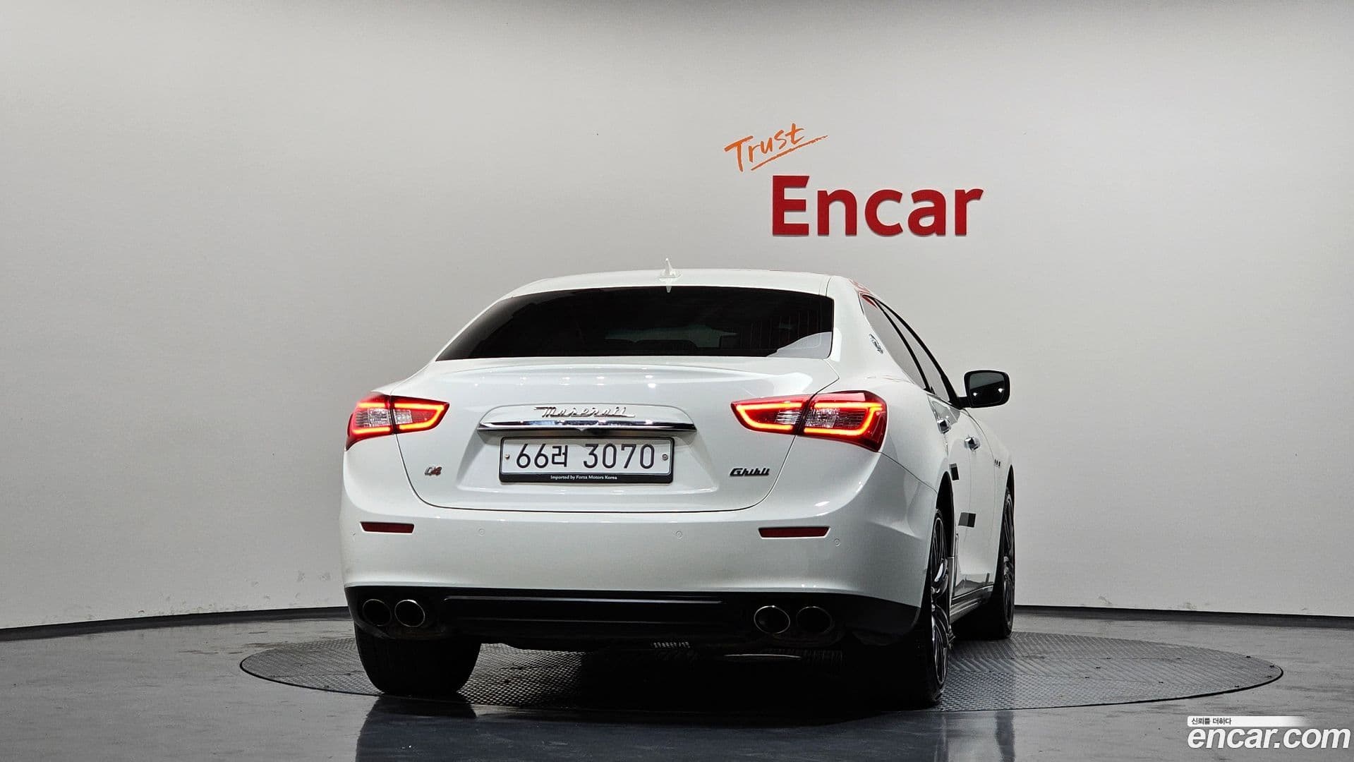 Main__Slider__Photo:Ghibli Maserati 2014.2-3