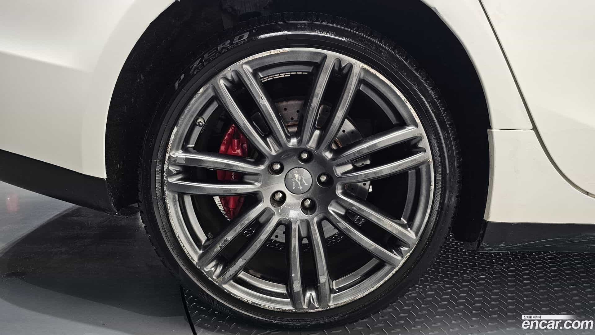 Ghibli Maserati 2014.2-OUTER-005