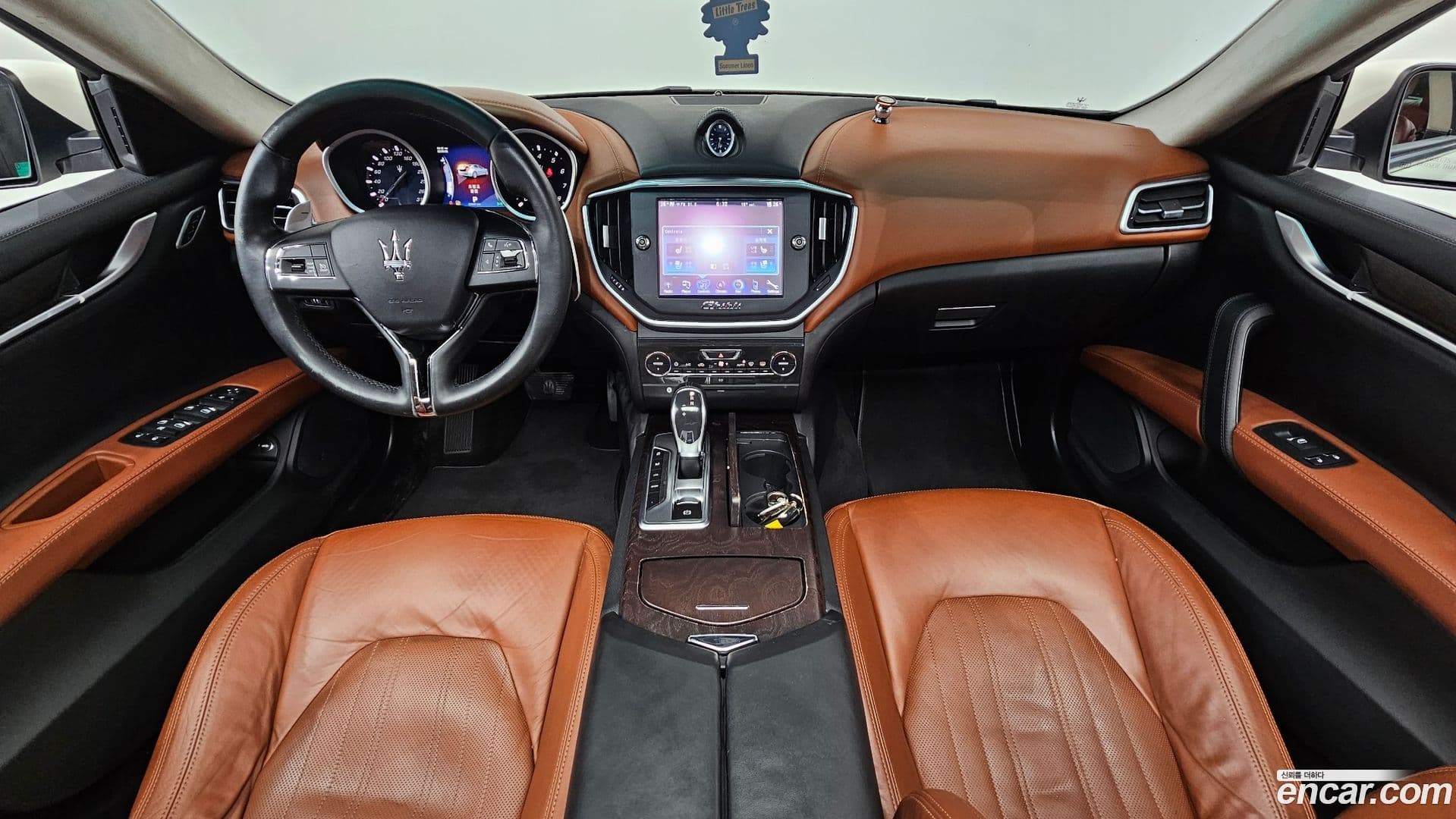 Main__Slider__Photo:Ghibli Maserati 2014.2-6