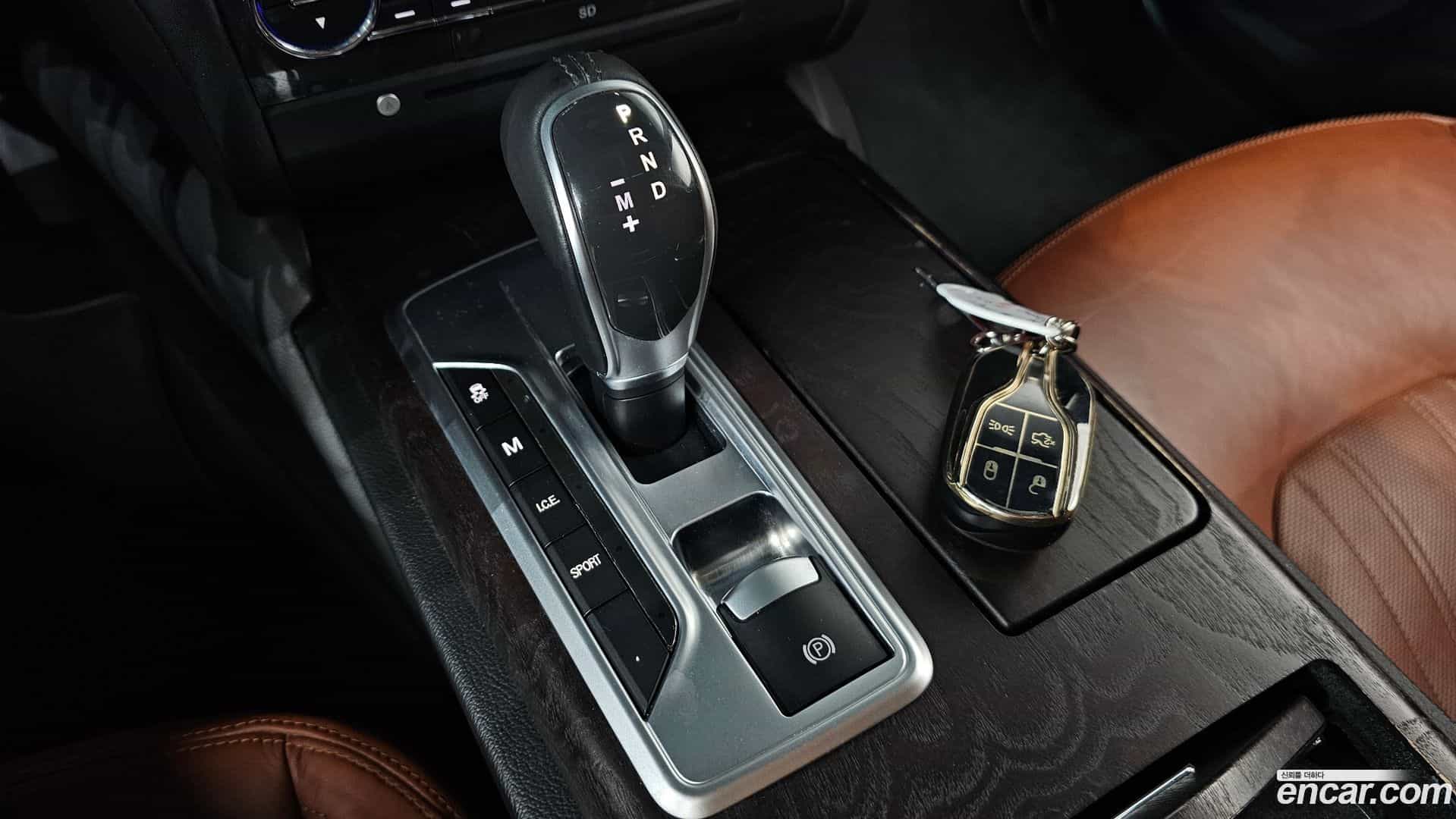 Ghibli Maserati 2014.2-INNER-009
