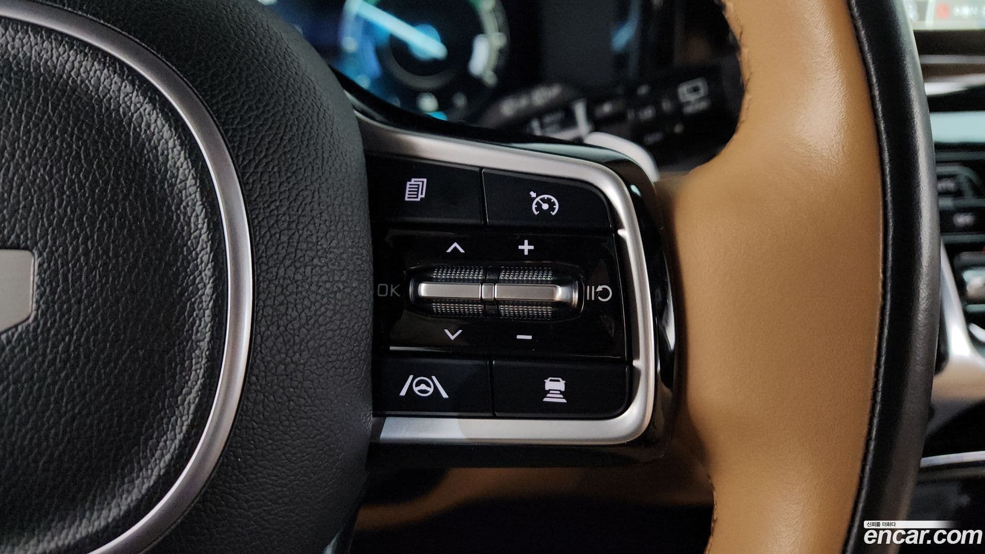 Main__Slider__Photo:Sorento Kia 2022.0-13