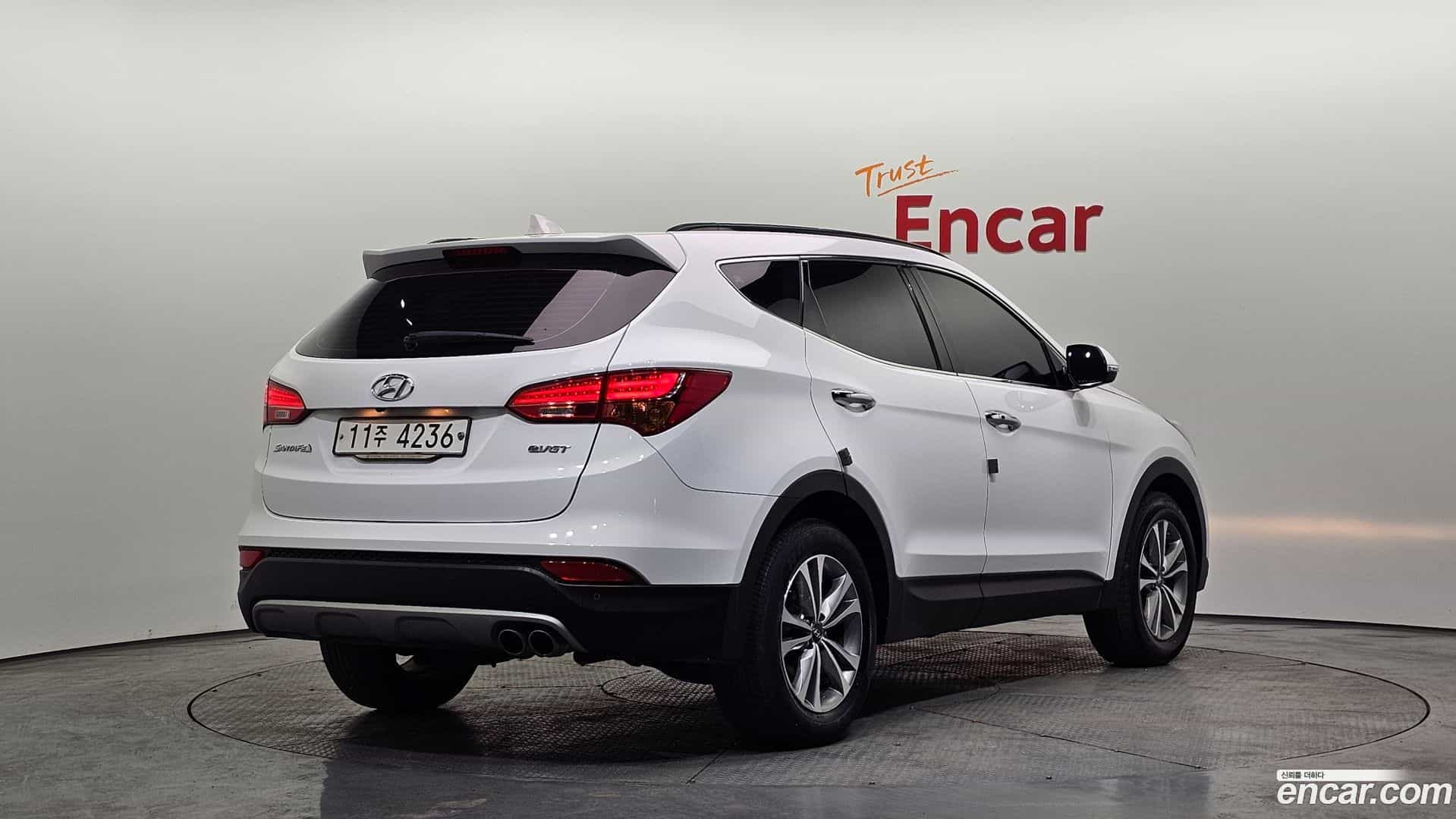 Santafe Hyundai 2015.5-OUTER-002