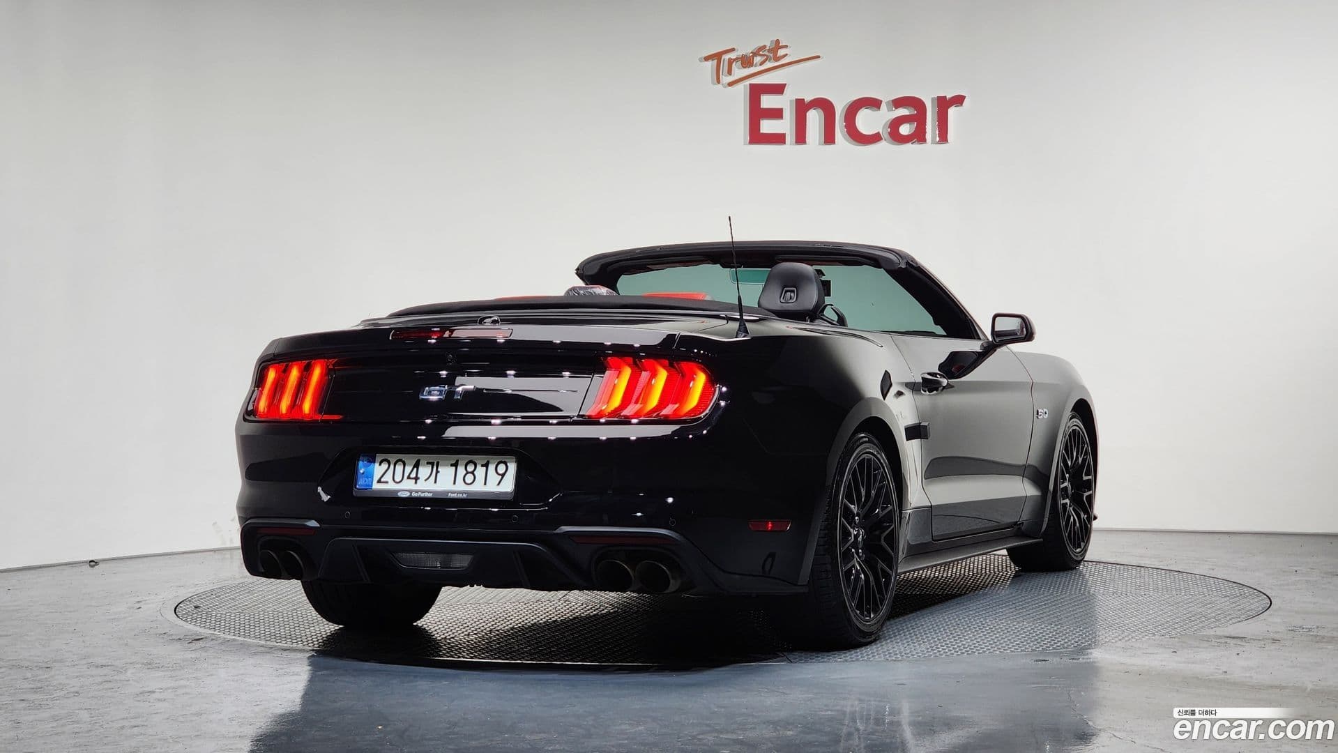 Main__Slider__Photo:Mustang Ford 2021.8-1