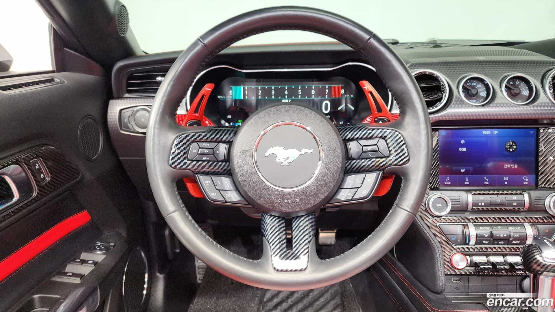 Mustang Ford 2021.8-OPTION-017