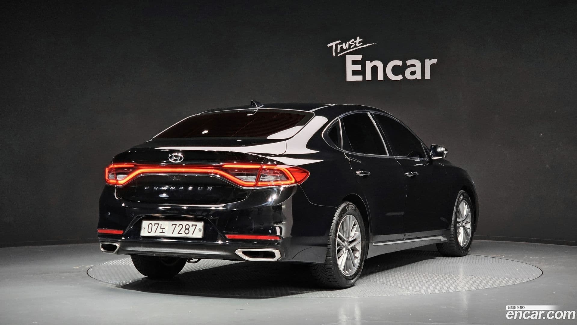 Main__Slider__Photo:Grandeur Hyundai 2018.6-1