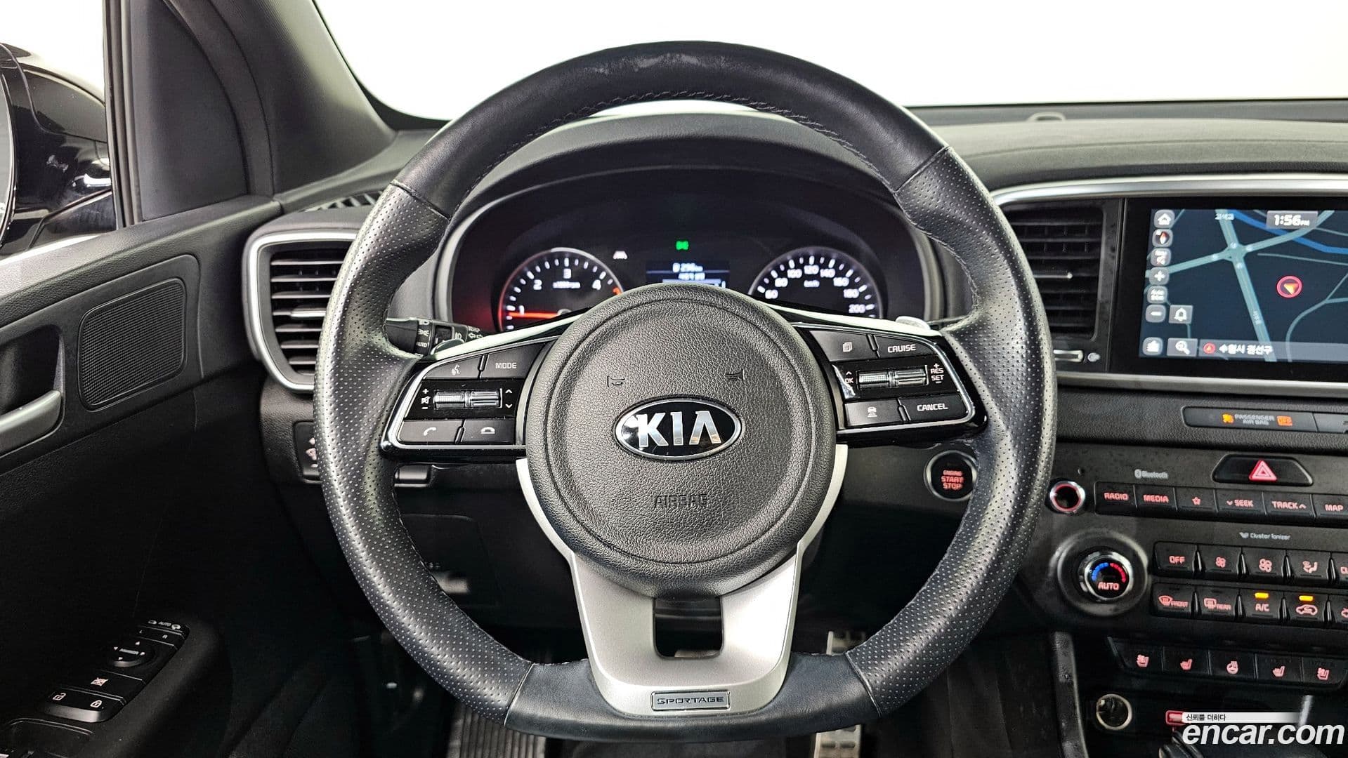 Main__Slider__Photo:Sportage Kia 2019.0-12