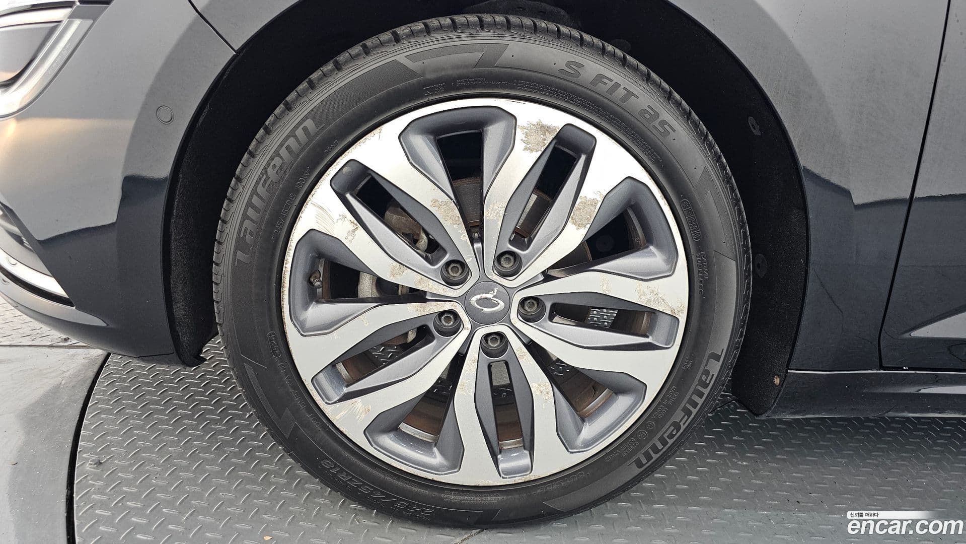 Main__Slider__Photo:SM6 Renault-KoreaSamsung 2016.2-4