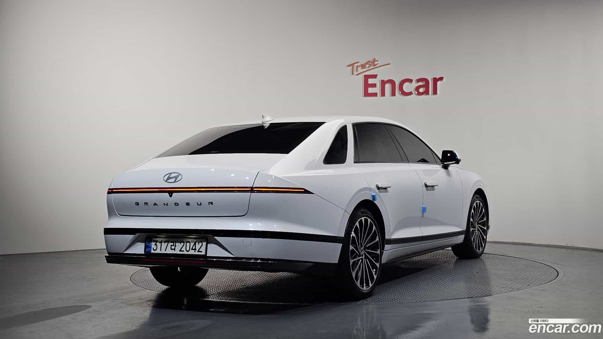 Grandeur Hyundai 2023.7-OUTER-002