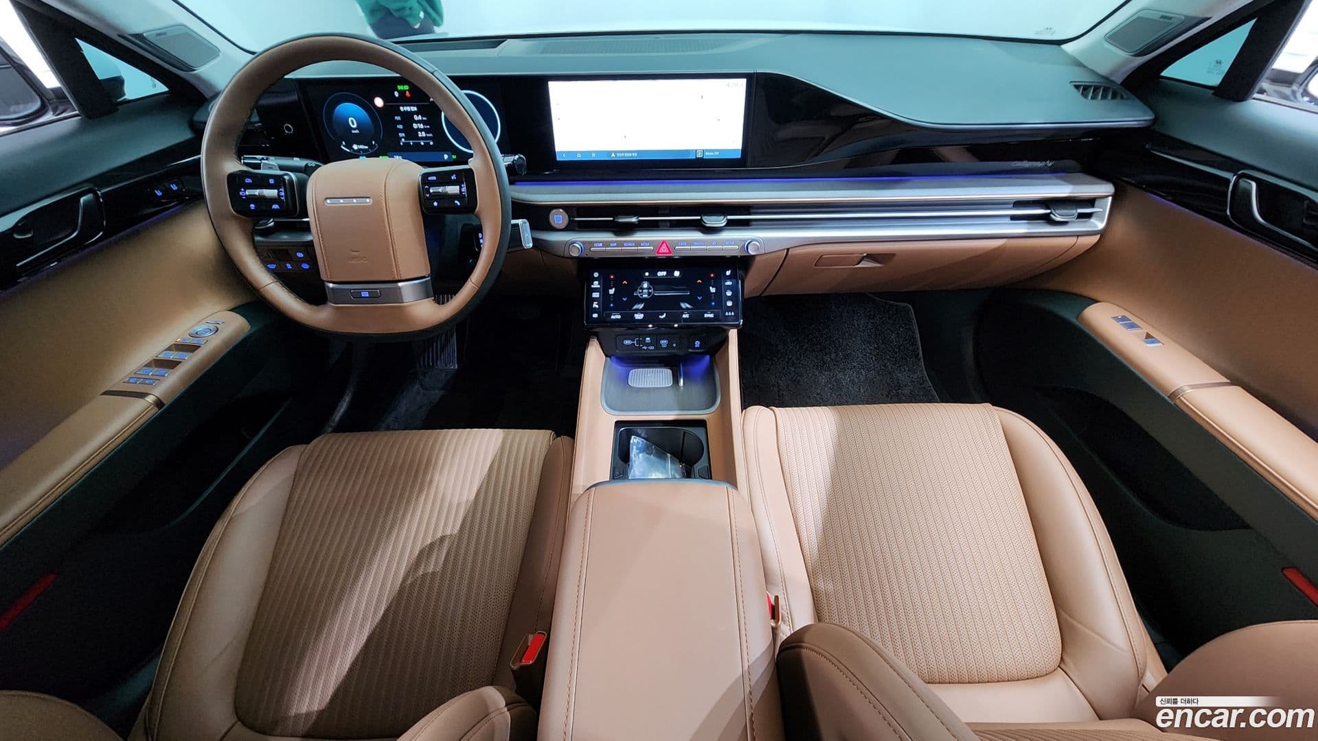 Main__Slider__Photo:Grandeur Hyundai 2023.7-6