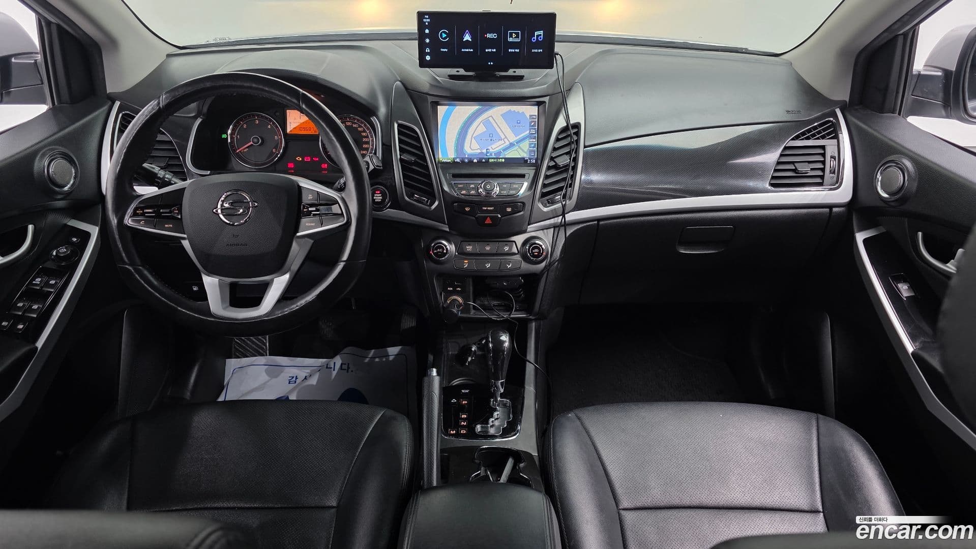 Main__Slider__Photo:KORANDO KG_Mobility_Ssangyong 2017.4-6