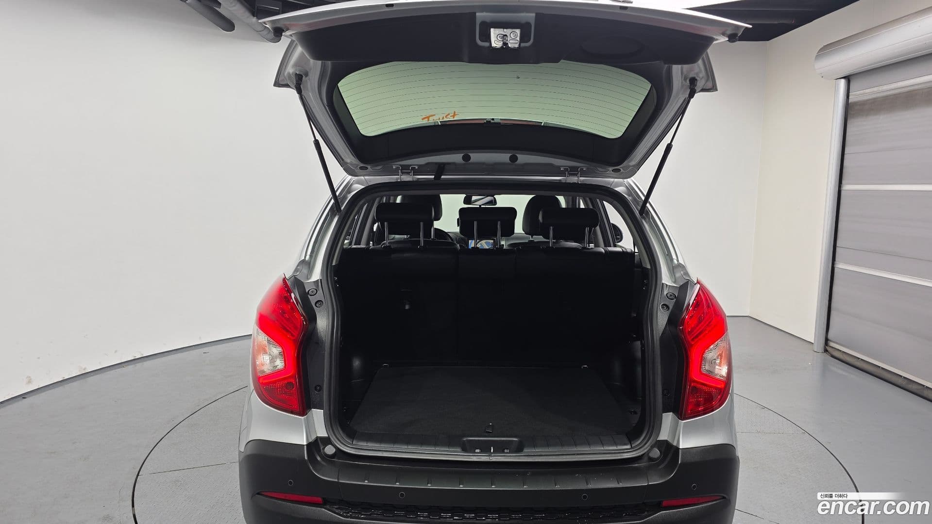 Main__Slider__Photo:KORANDO KG_Mobility_Ssangyong 2017.4-19