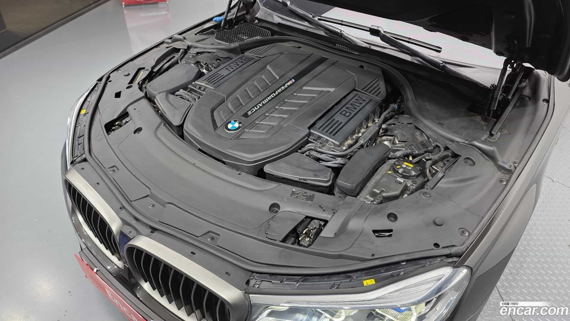 7-Series BMW 2017.6-OUTER-006