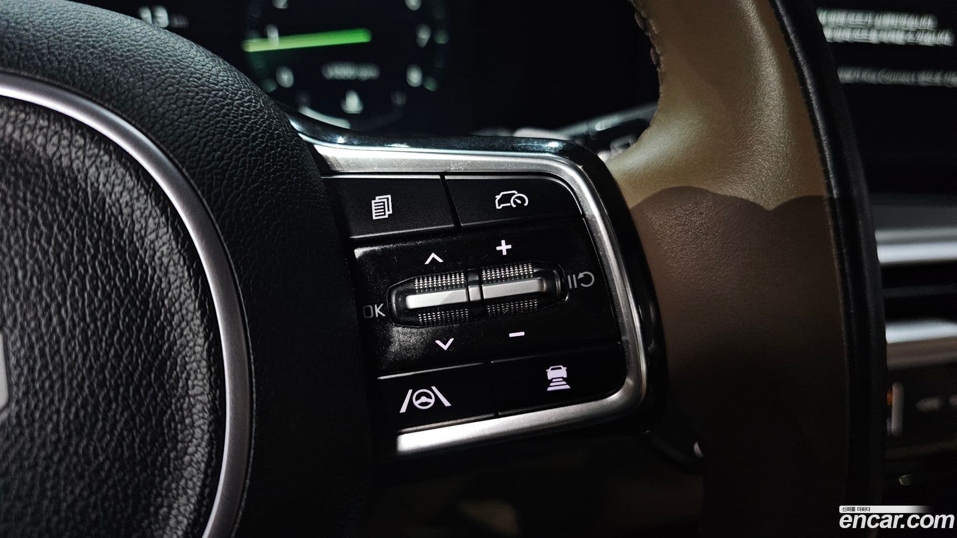 Main__Slider__Photo:Sorento Kia 2024.2-18