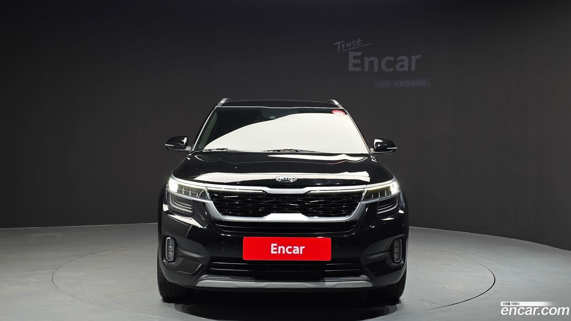 Main__Slider__Photo:Seltos Kia 2021.6-2