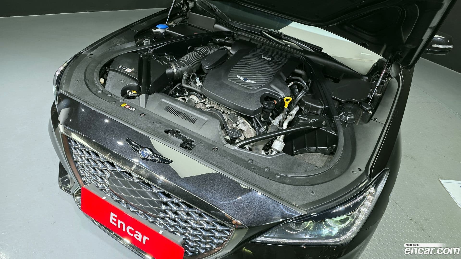 Main__Slider__Photo:G80 Genesis 2019.1-5