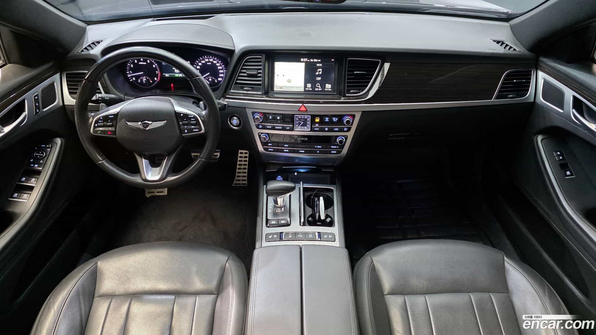 G80 Genesis 2019.1-INNER-007