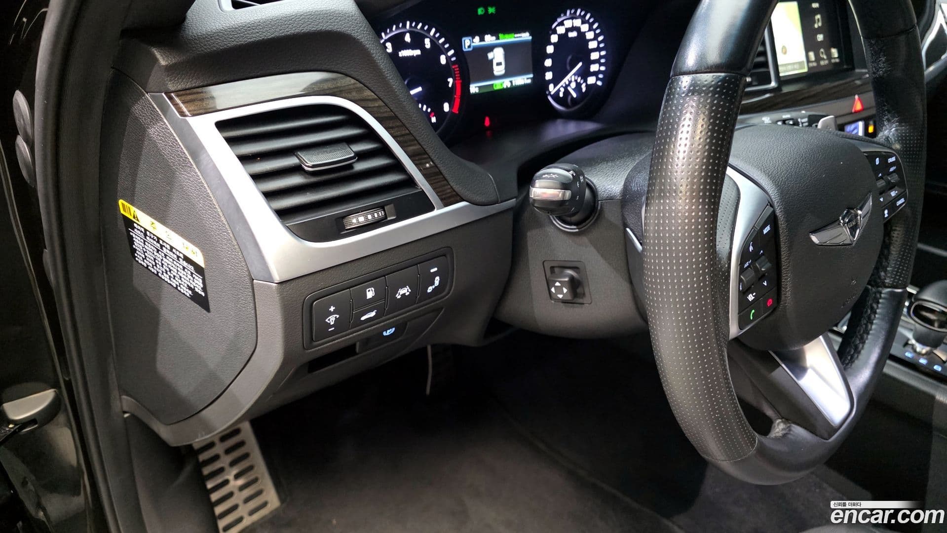 Main__Slider__Photo:G80 Genesis 2019.1-14