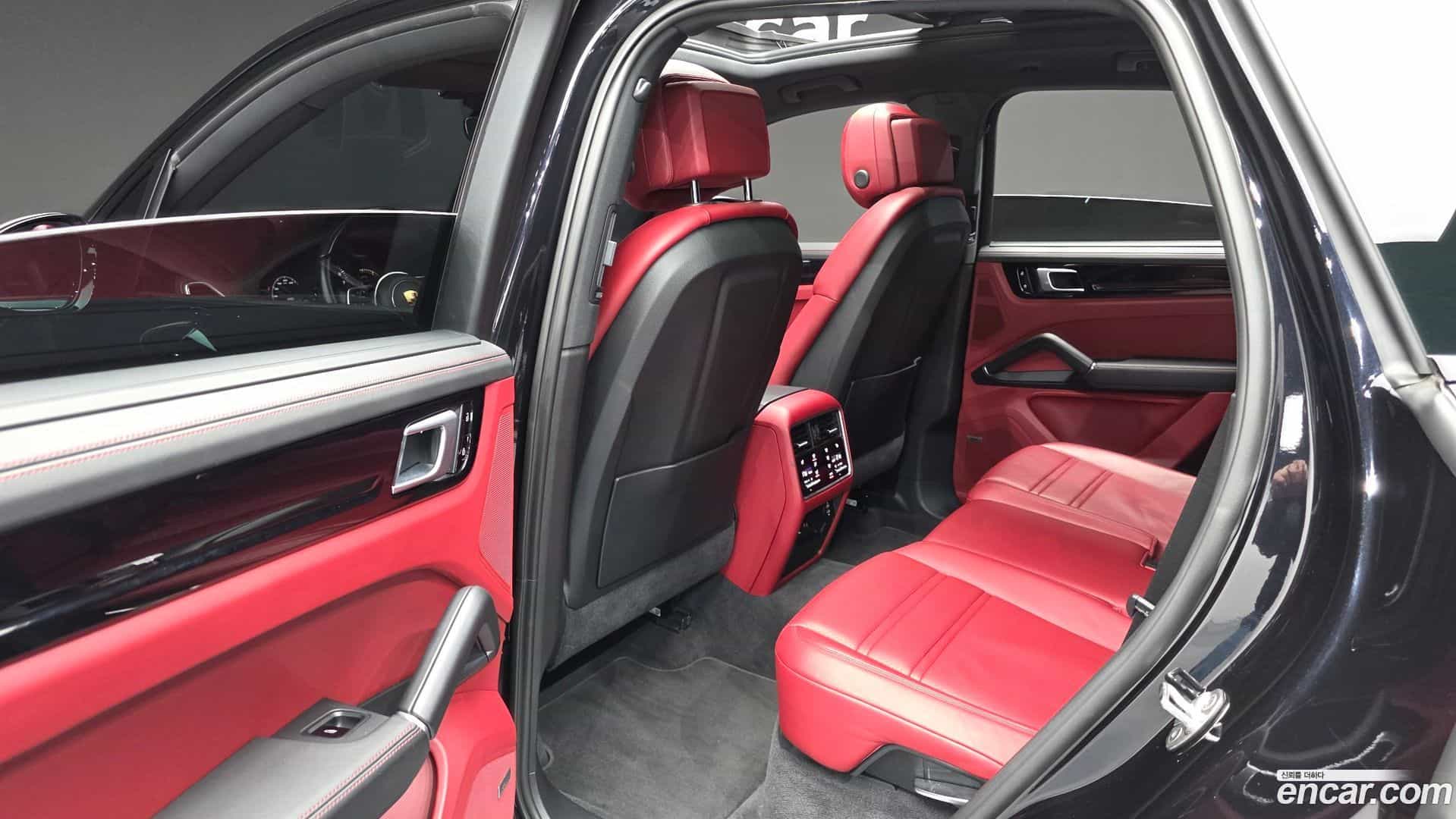 Cayenne Porsche 2020.3-OPTION-016