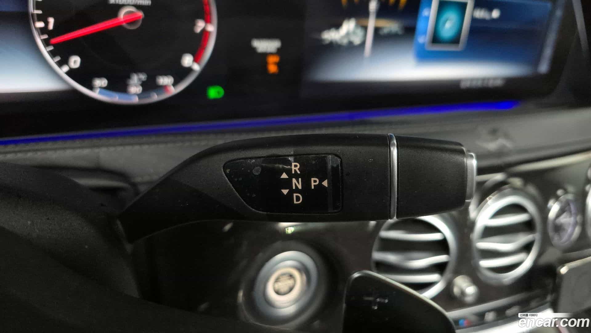 S-Class Mercedes-Benz 2019.0-INNER-009