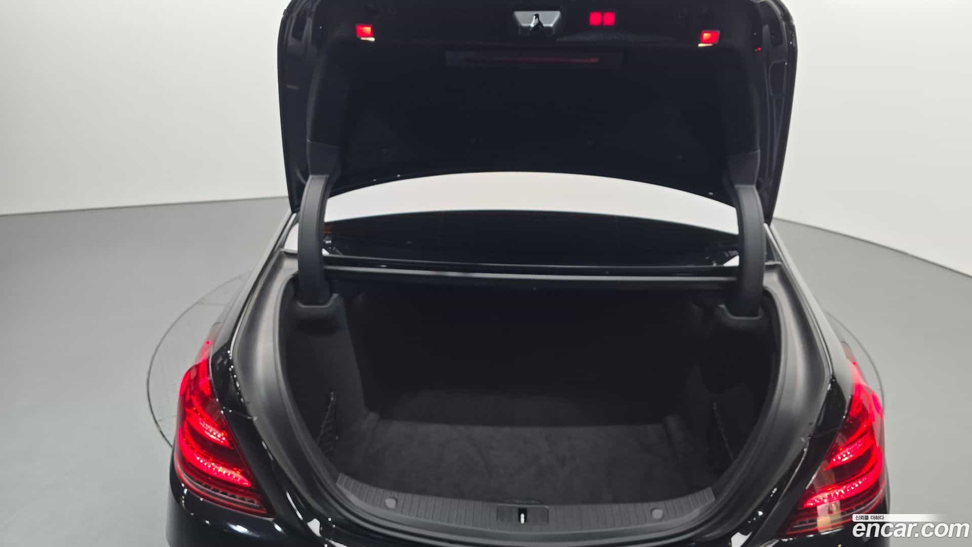 S-Class Mercedes-Benz 2019.0-OPTION-024