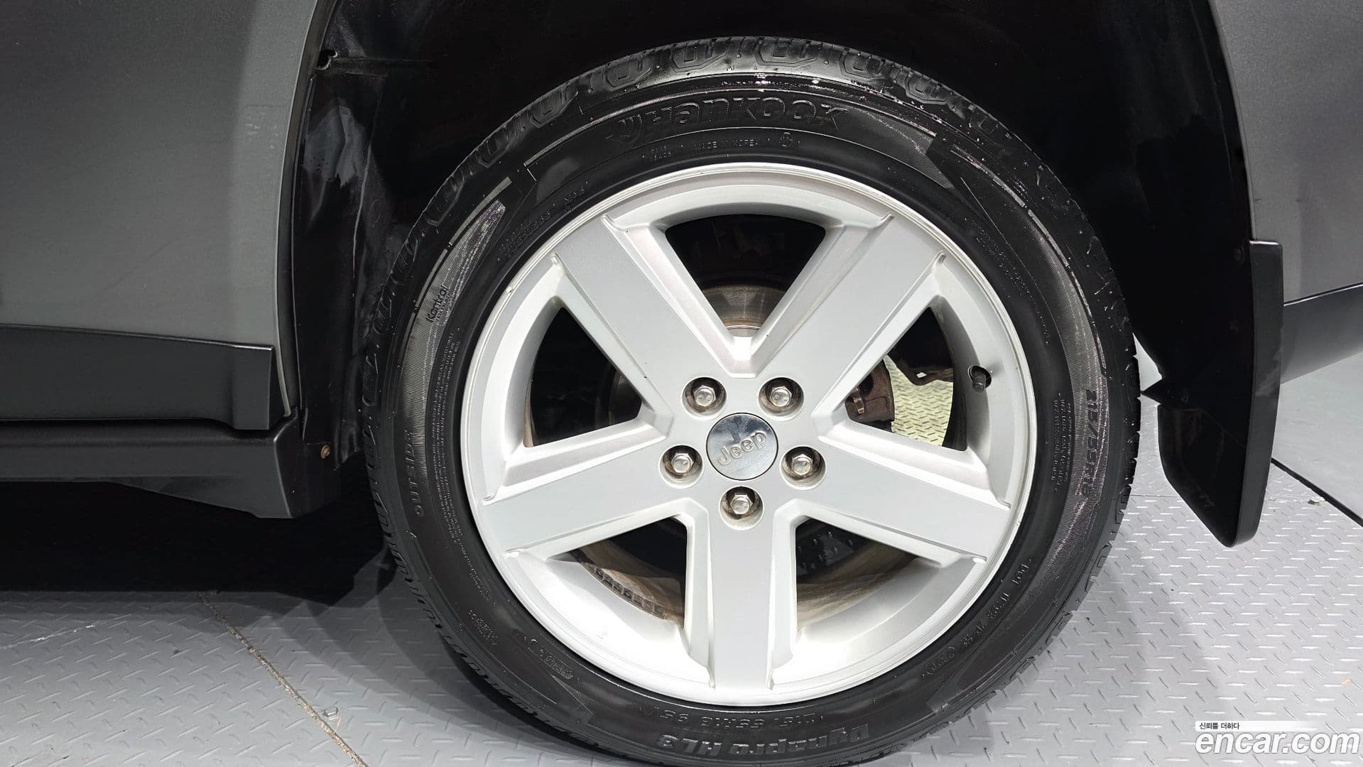 Main__Slider__Photo:Compass Jeep 2013.0-4