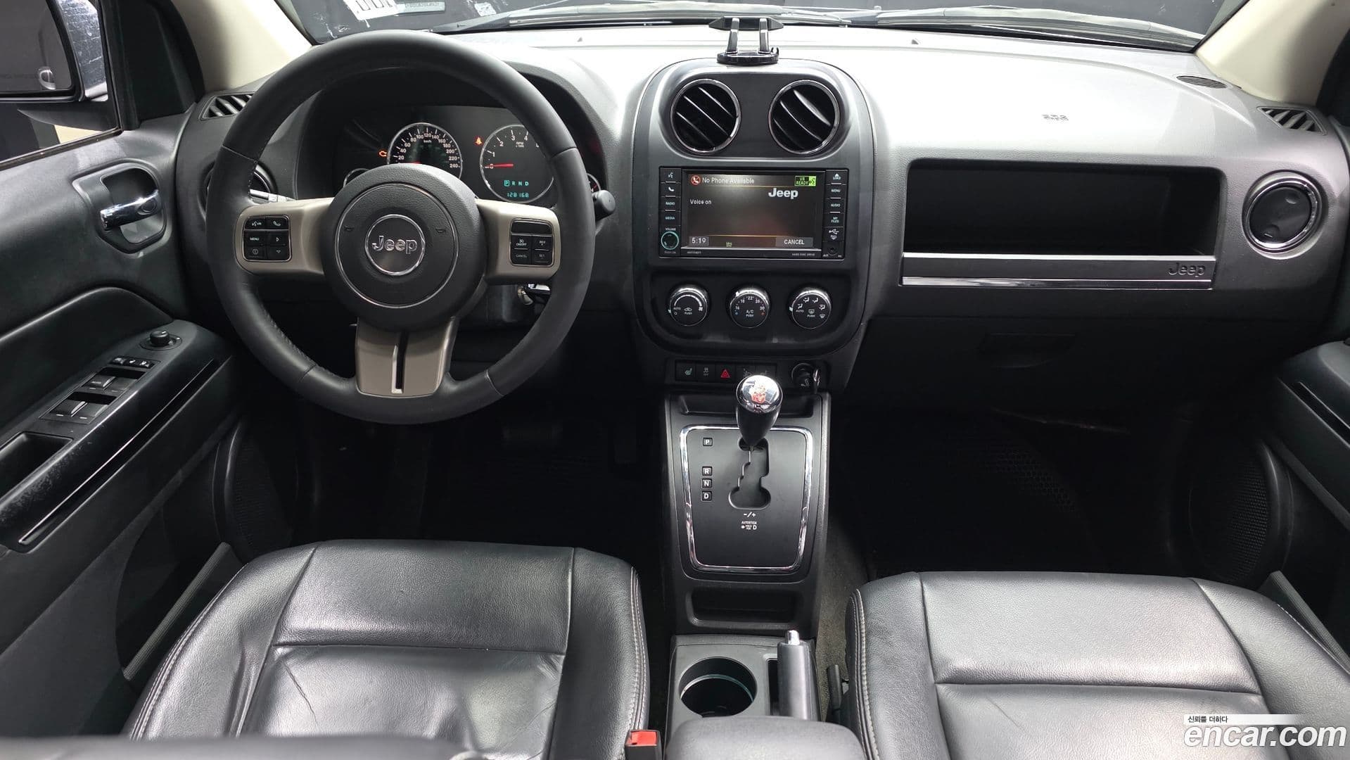 Main__Slider__Photo:Compass Jeep 2013.0-6