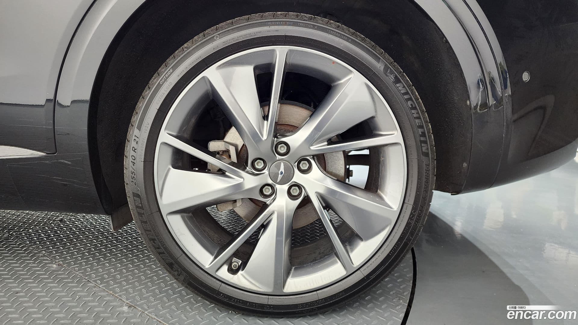 Main__Slider__Photo:GV70 Genesis 2021.3-4